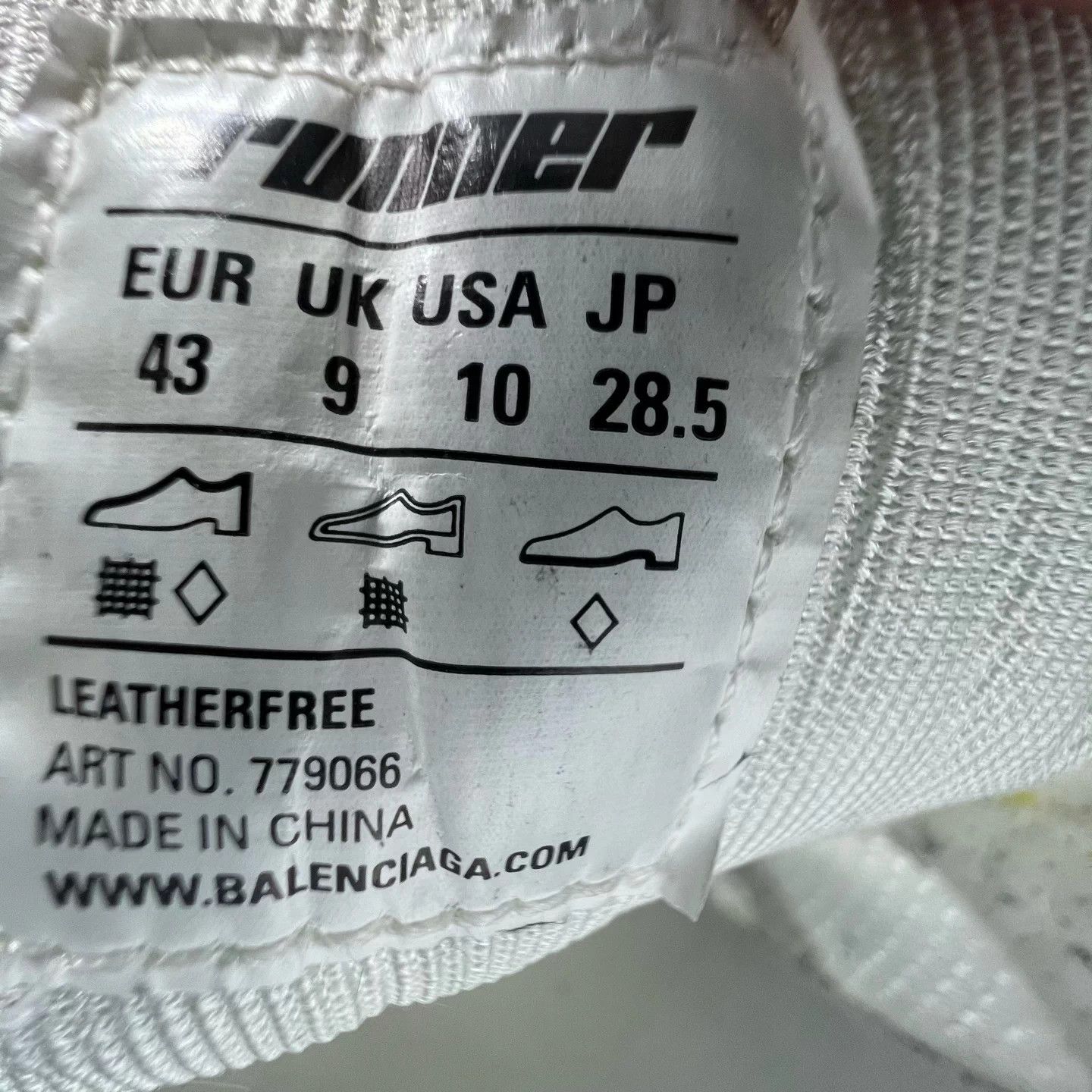 Balenciaga Balenciaga Runner Grey Yellow Distressed Sz 43 OG Box Size US 10 / EU 43 - 8 Thumbnail