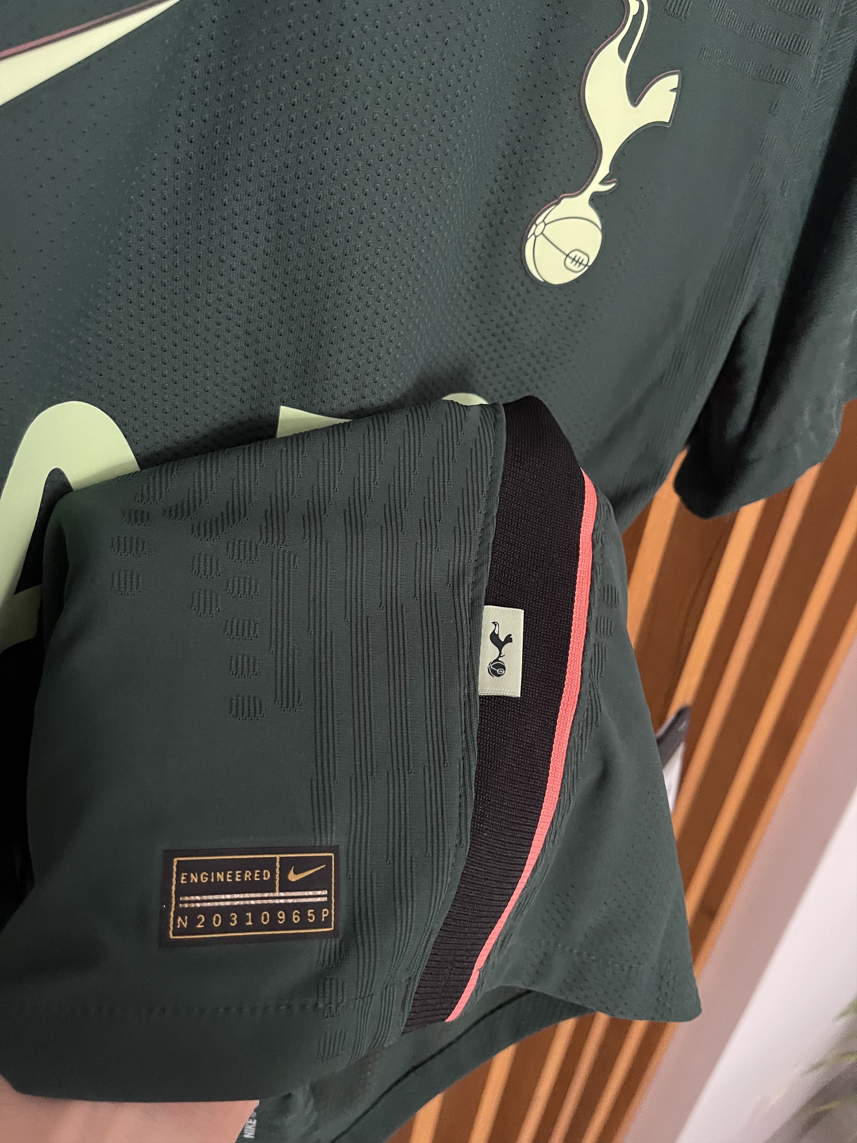 Nike Nike Tottenham Hotspur Authentic Vapor Match Jersey XS BNWT Size US XS / EU 42 / 0 - 11 Thumbnail
