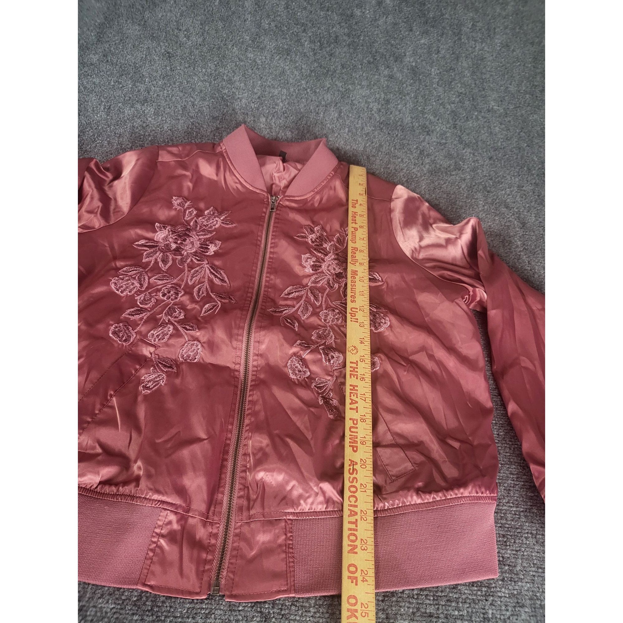 Torrid Torrid Embroidered Satin Bomber Jacket Rose Pink Full Zip Si Size XL / US 12-14 / IT 48-50 - 2 Thumbnail
