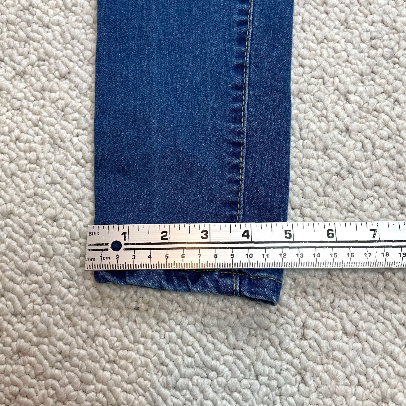 Denime Unbranded Skinny Jeans Womens XL 30x29 Denim Blue Distressed Sandblasted Dark Wash MidRise 5-Pocket Stretch Size 40" / US 18 - 2 Thumbnail