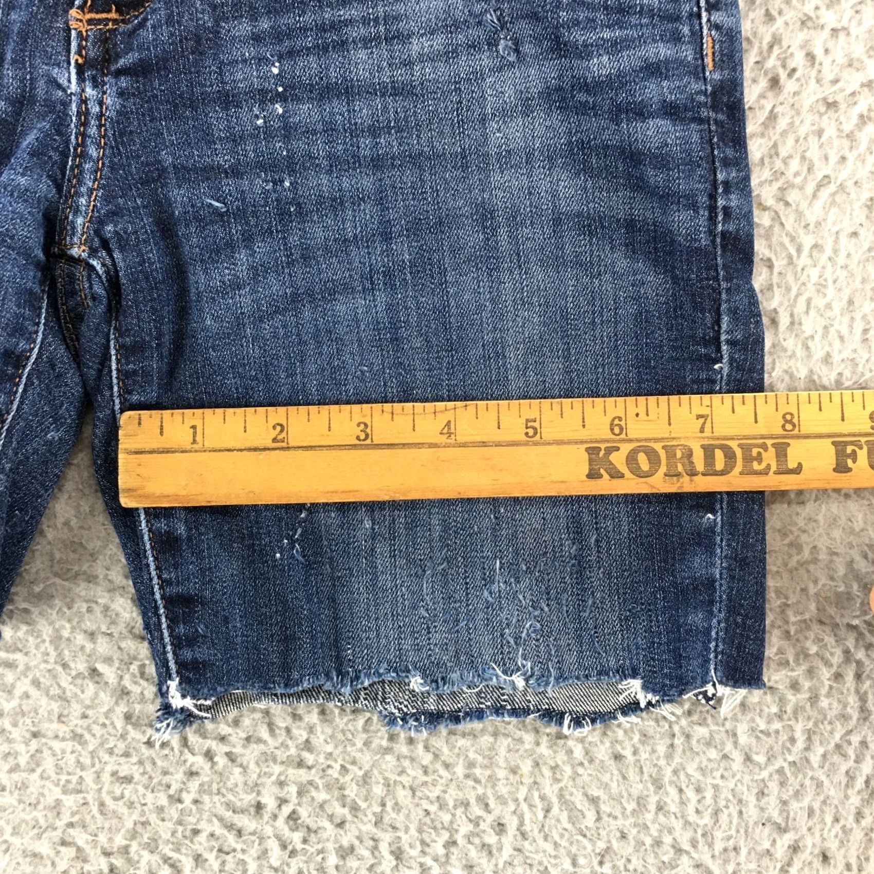 Banana Republic Banana Republic Bermuda Shorts Womens 27 Blue Medium Wash Denim Zip Fly Button Size 27" / US 4 / IT 40 - 5 Thumbnail