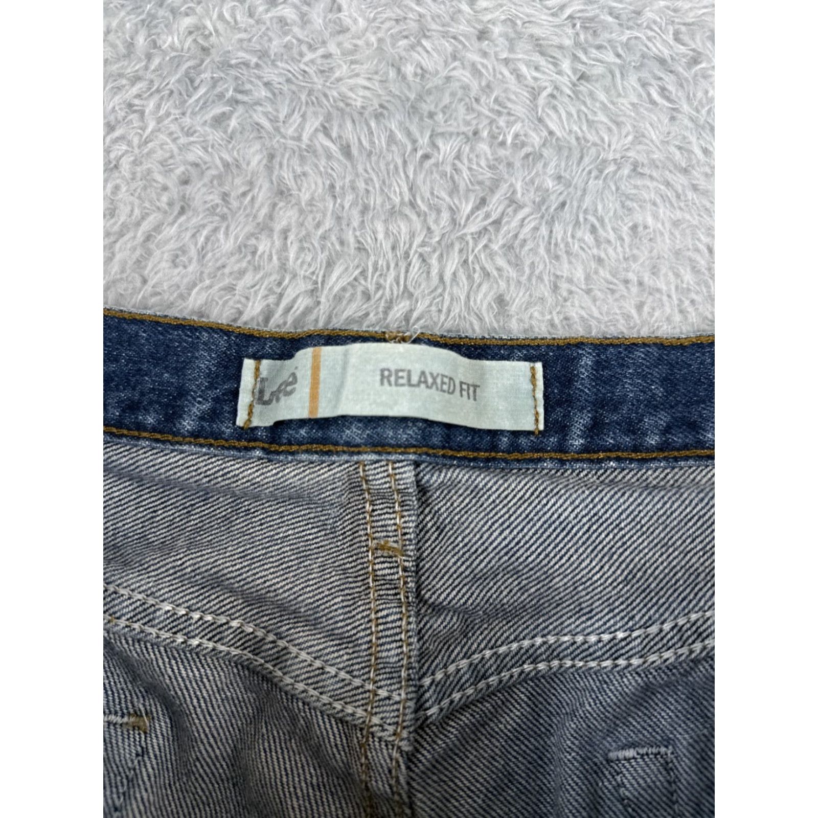 Lee VINTAGE Lee Jeans Adult 38 Blue Denim 5-Pocket Design Regular Straight Jeans Men 36x29 Denim Wash Light Cotton Jeans Blue 90s Theme Mens Size US 38 / EU 54 - 6 Thumbnail