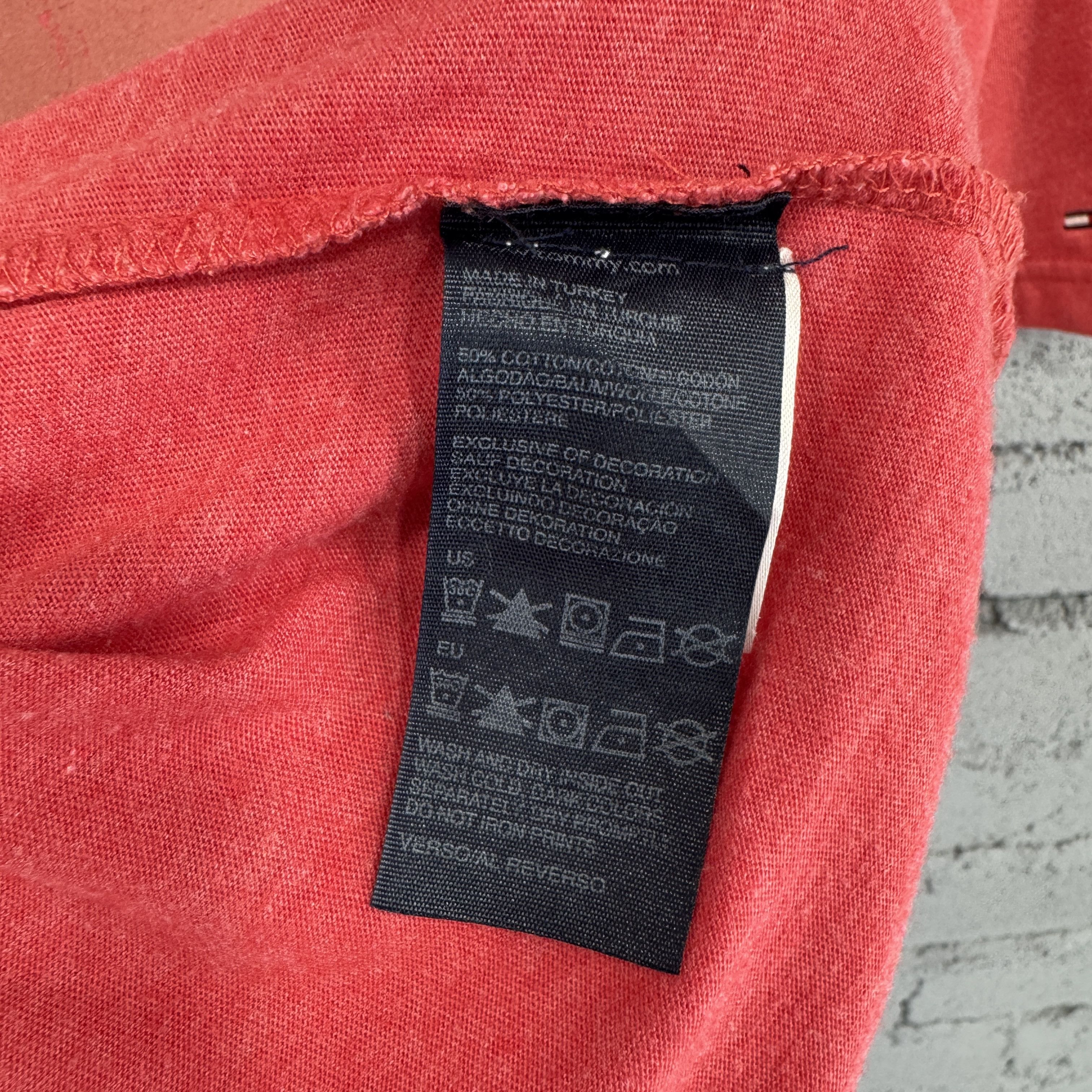 Tommy Hilfiger Tommy Hilfiger Hilfiger Denim "Stars & Stripes" Red Tshirt Size US L / EU 52-54 / 3 - 7 Thumbnail