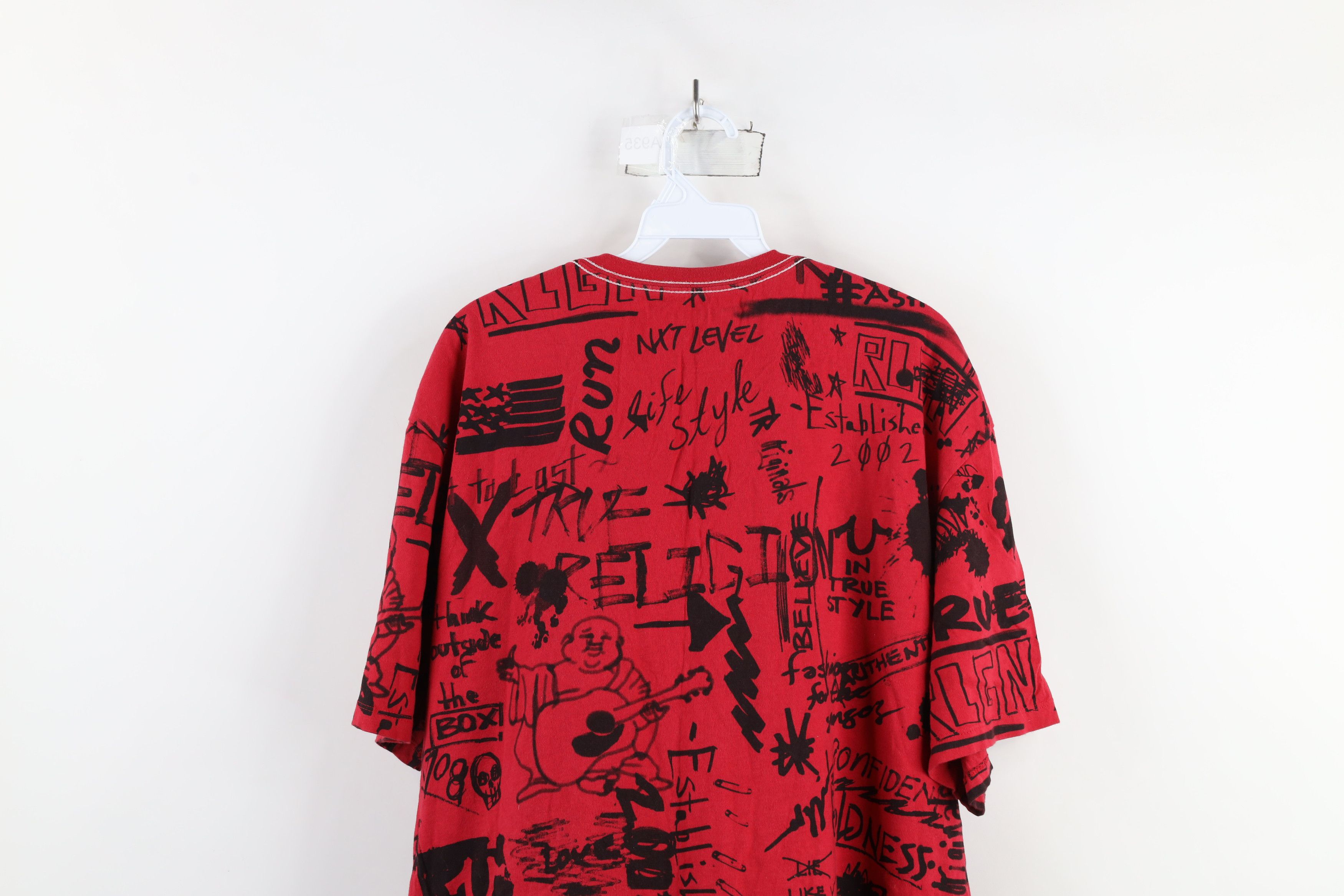 True Religion × Vintage True Religion Spell Out All Over Print V-Neck T-Shirt Red Size US XXL / EU 58 / 5 - 13 Thumbnail