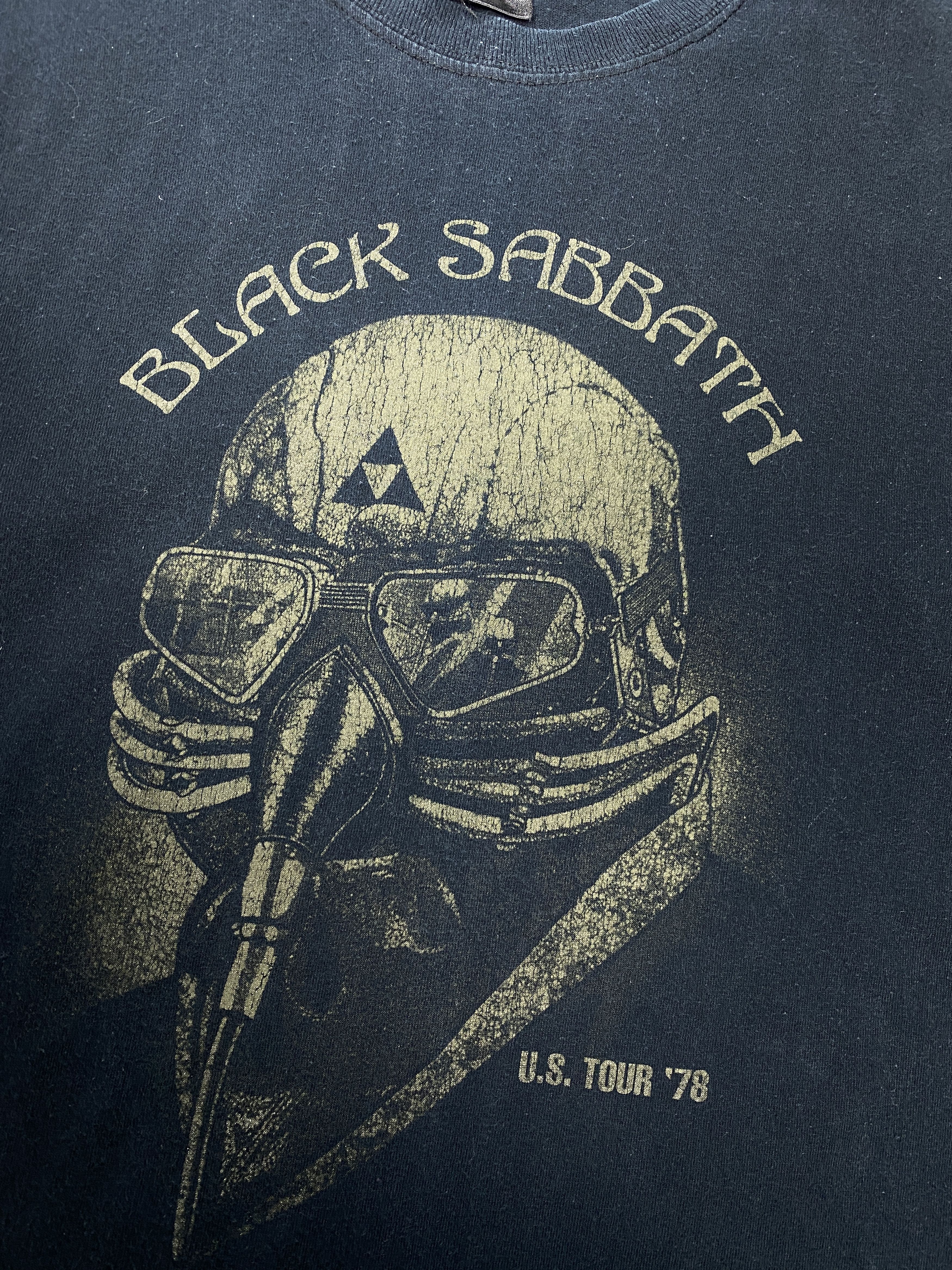 Band Tees Black Sabbath 2013 vintage rock band t-shirt Size US L / EU 52-54 / 3 - 3 Thumbnail