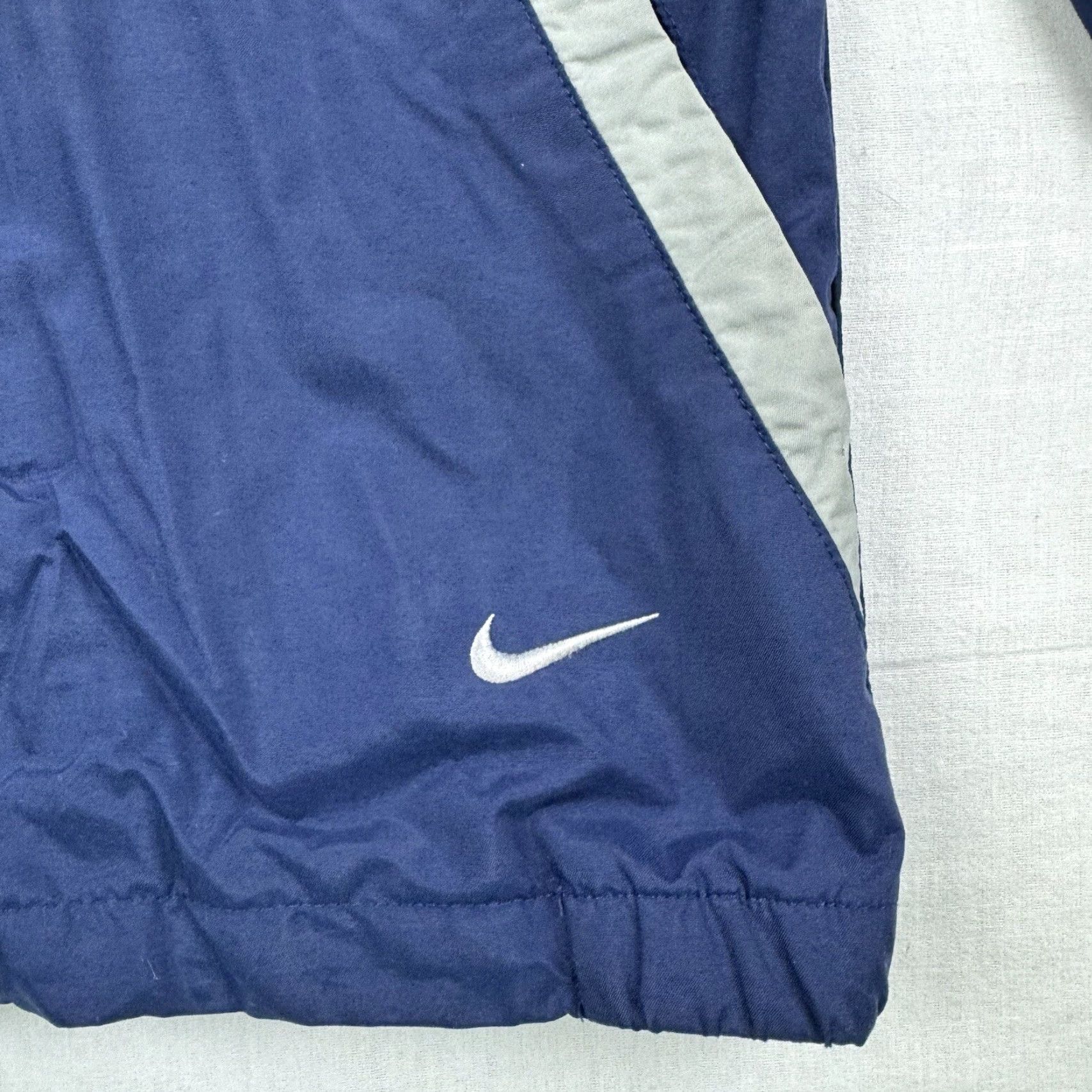 Nike VINTAGE Nike Windbreaker Jacket Womens XL Blue 90s Y2K Collared Silver Tag Zip Size XL / US 12-14 / IT 48-50 - 2 Thumbnail