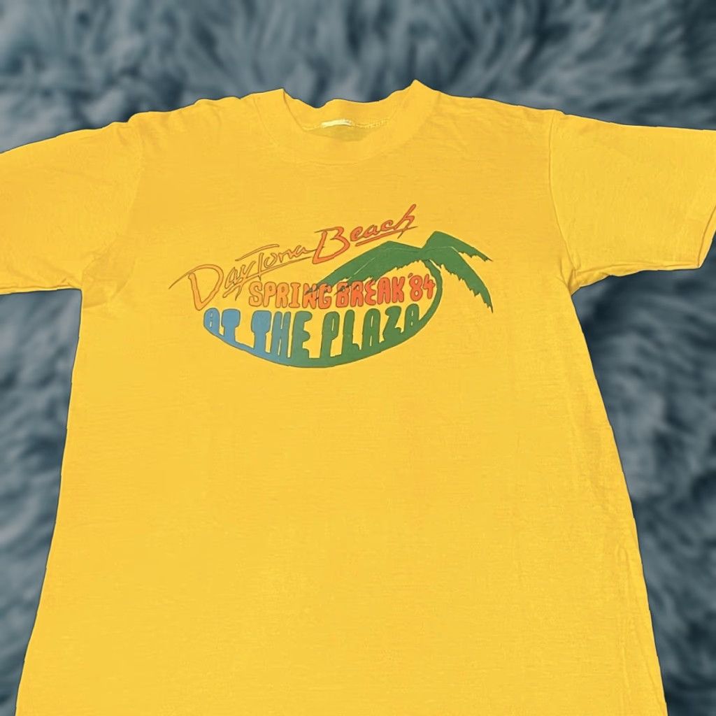 Band Tees × Vintage Vintage The Cure 1986 standing On Beach