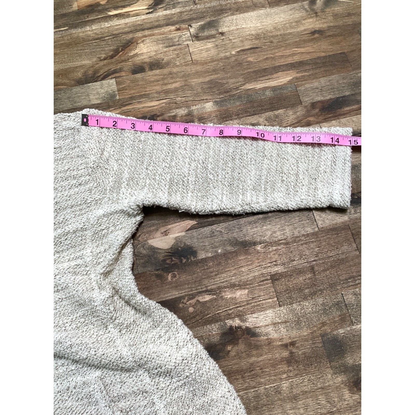 Liz Claiborne Liz Claiborne Weekend Sweater Women M V-Neck 3/4 Sleeve Pullover Ivory Knit Kangaroo Pocket Side Slits Gold Threading Pullover Casual Travel Beachy Size M / US 6-8 / IT 42-44 - 6 Thumbnail