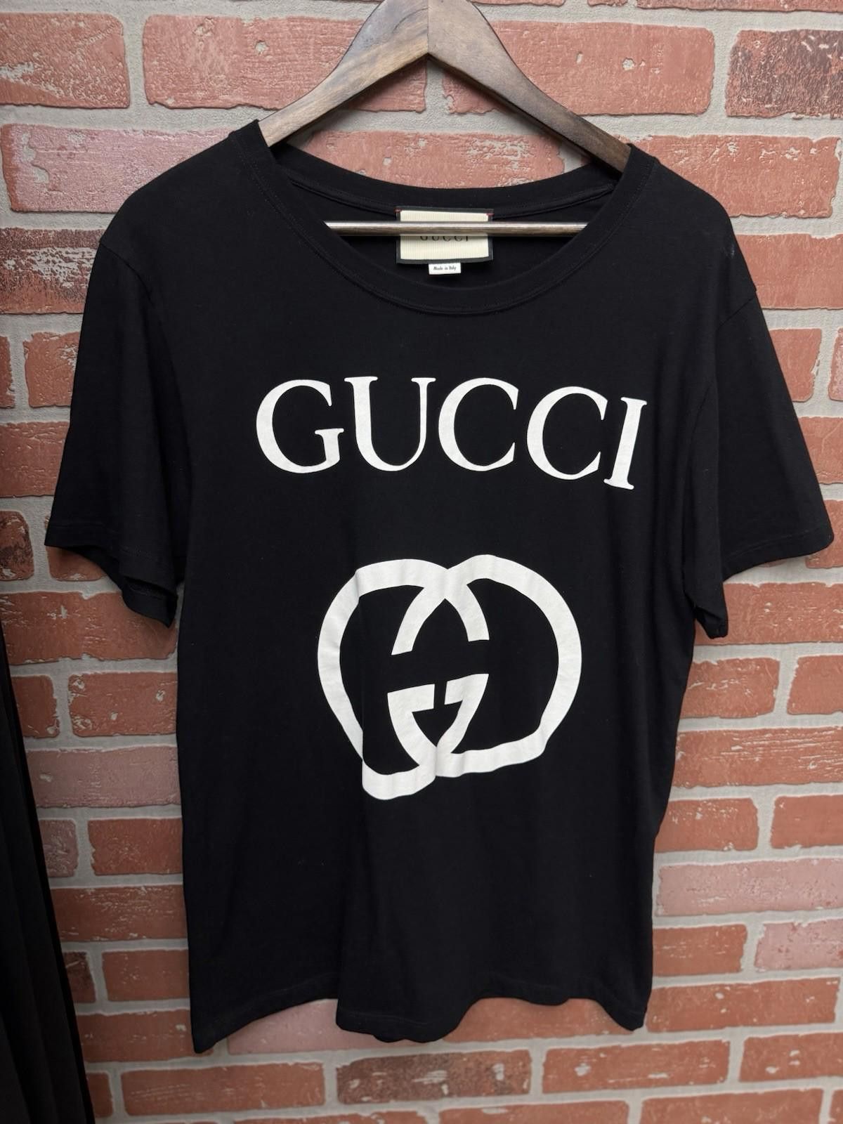 Gucci Gucci Black White Logo T-Shirt Small Pre Owned Ripped Tags Size US S / EU 44-46 / 1 - 4 Thumbnail