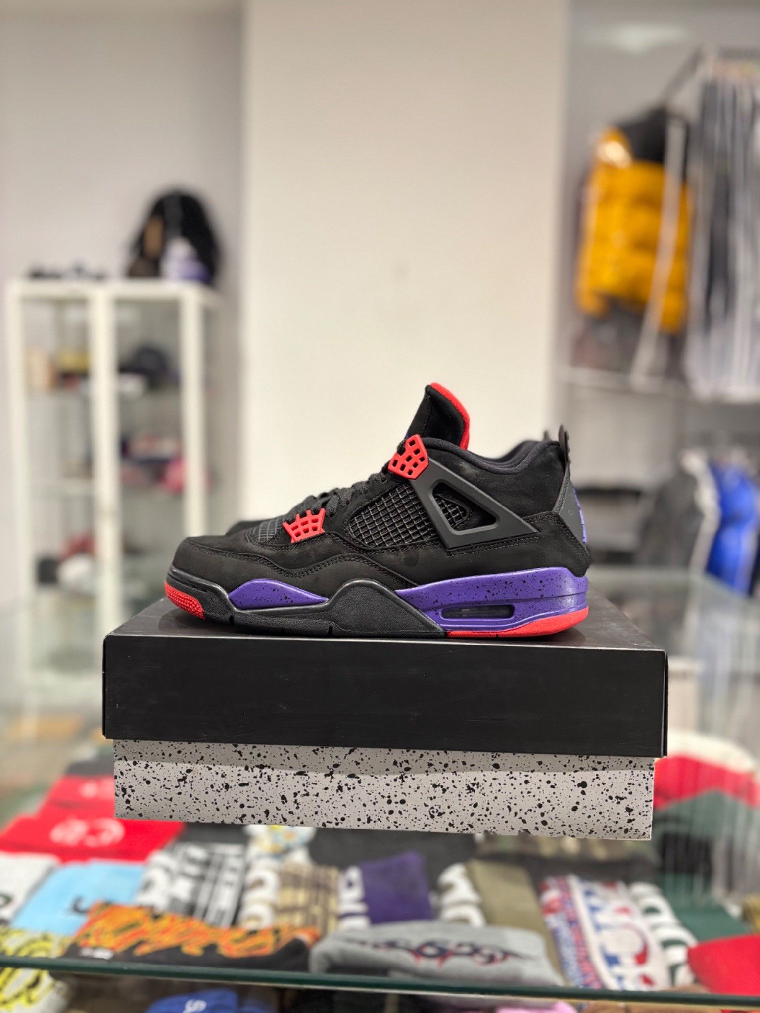 Jordan Brand Jordan 4 Raptors Drake OVO (2019) Size US 8.5 / EU 41-42 - 3 Thumbnail