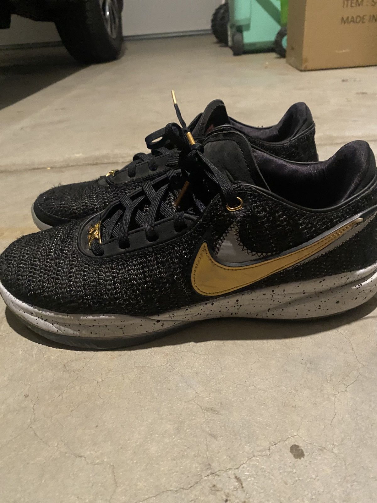Nike Nike lebron 20 Black Metallic Gold Size US 11 / EU 44 - 2 Thumbnail