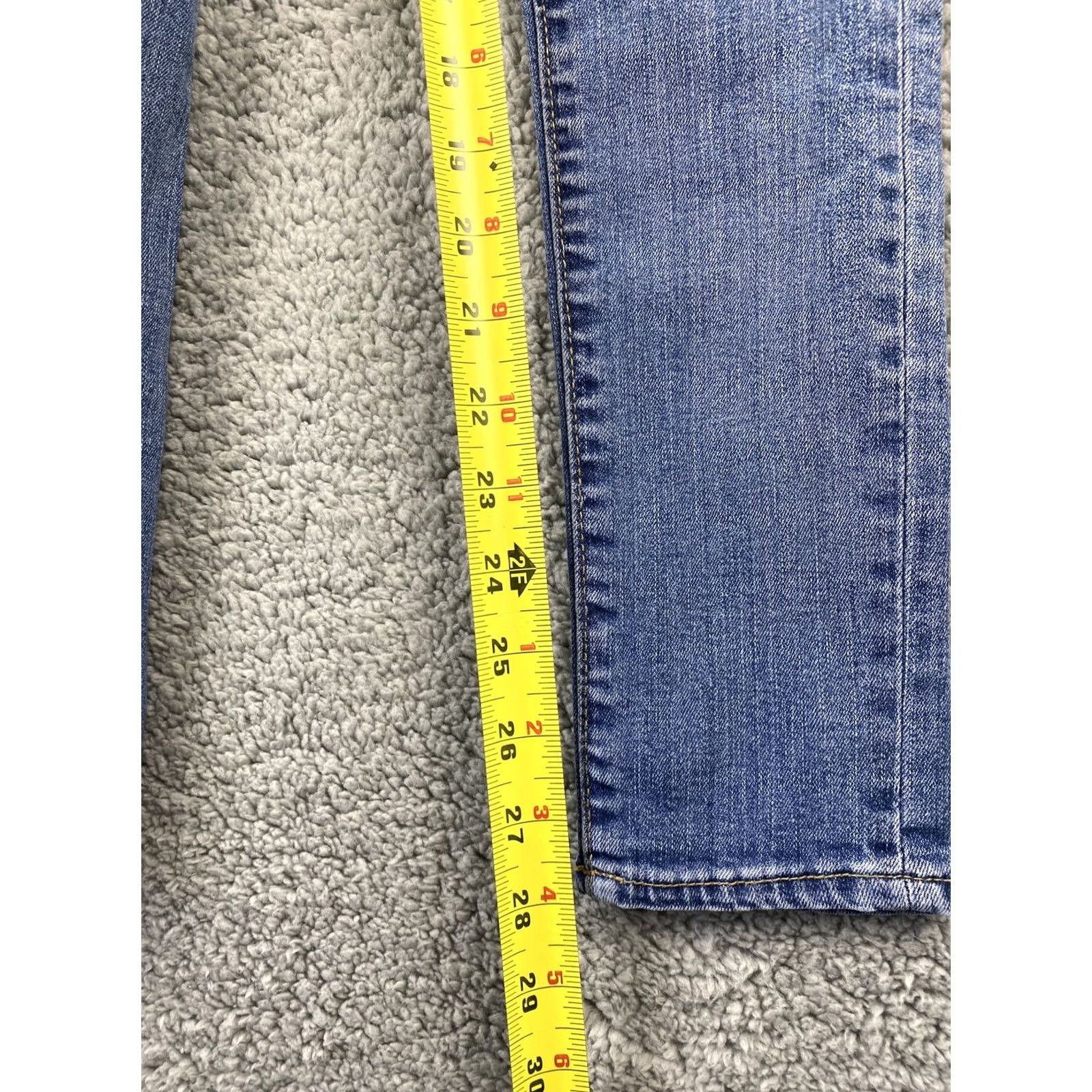 Gap Gap Jeans Women's Slim Skinny Ankle Jeans Blue Light Wash Denim / 31-27 Size 2 (Regular) Size 26" / US 2 / IT 38 - 6 Thumbnail