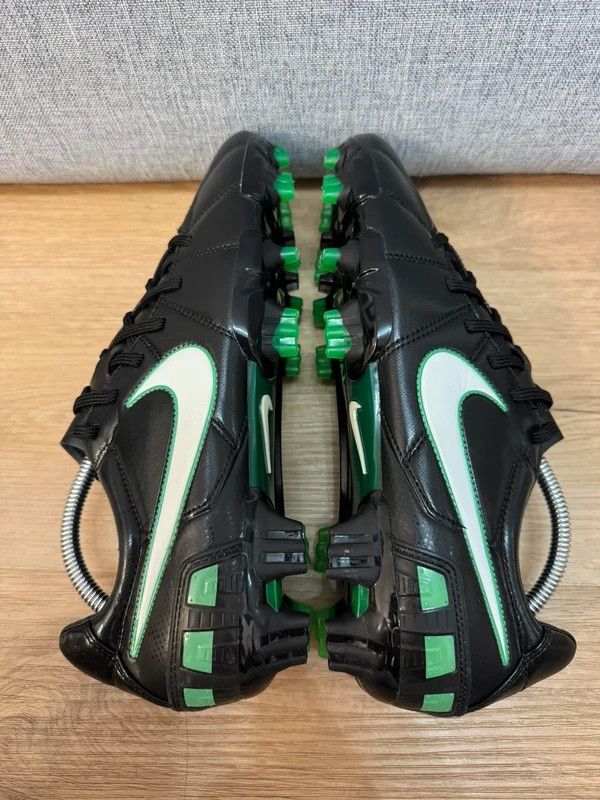 Nike Nike Total 90 Laser III FG Strike Soccer Boots 2010 43 new Size US 9.5 / EU 42-43 - 10 Thumbnail