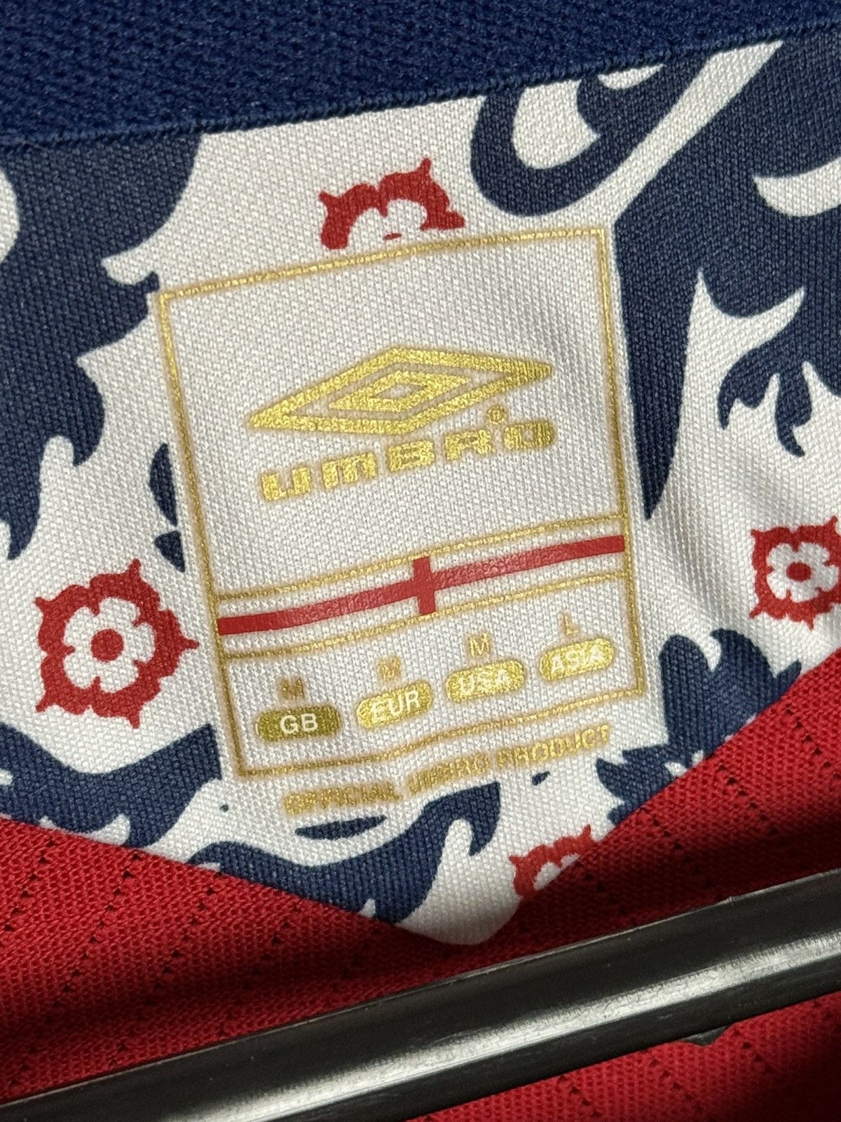 Umbro England National Team 08/10 Away Gerrard Football Jersey Size US M / EU 48-50 / 2 - 7 Thumbnail
