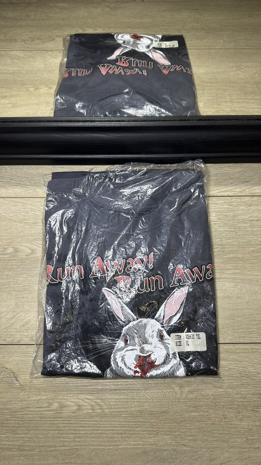 Other New Vintage 2000s Monty Python Run Away! Run Away! Movie Size US XL / EU 56 / 4 - 2 Thumbnail