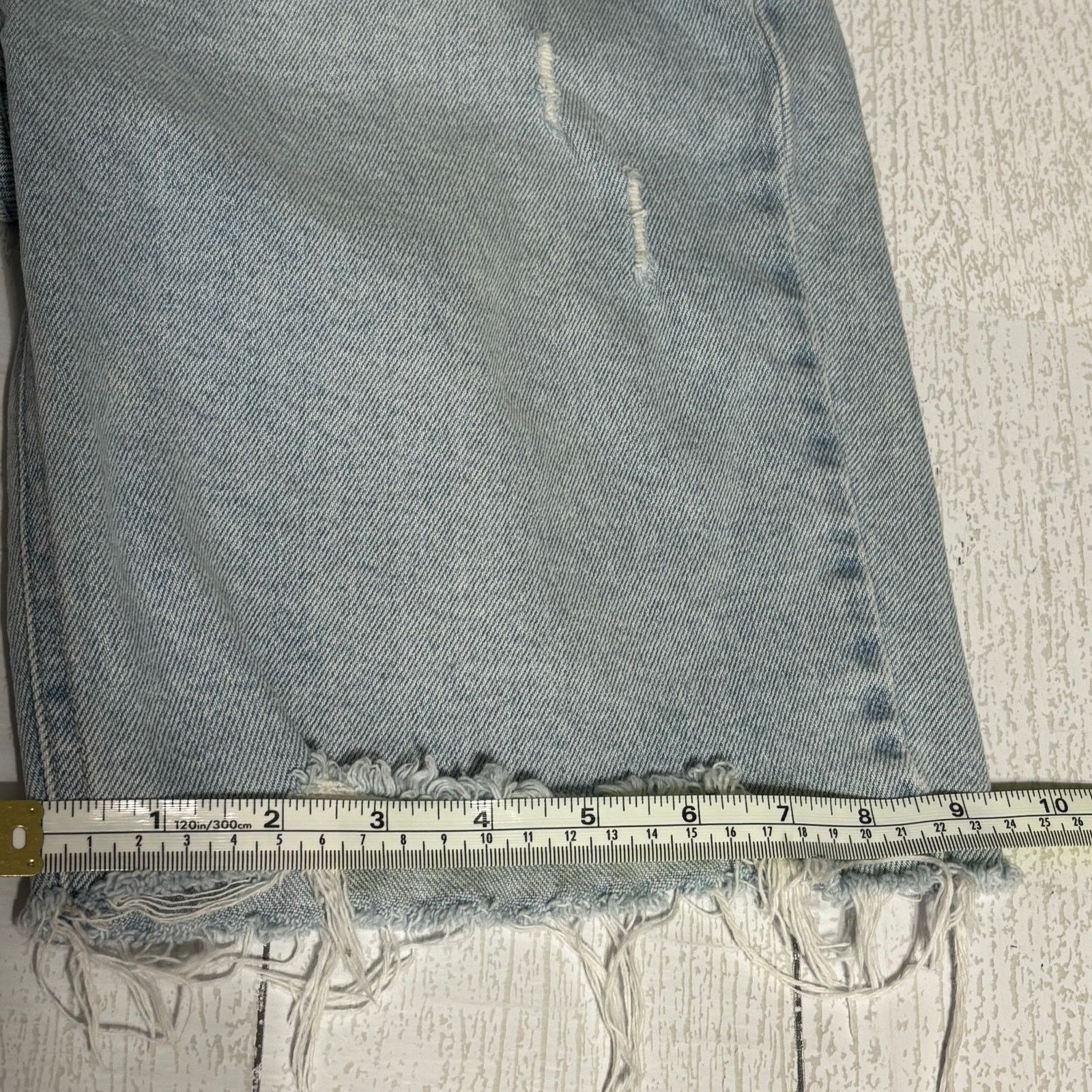 Other Cello Light Wash Distressed Denim Shorts Size Large Size 31" - 6 Thumbnail