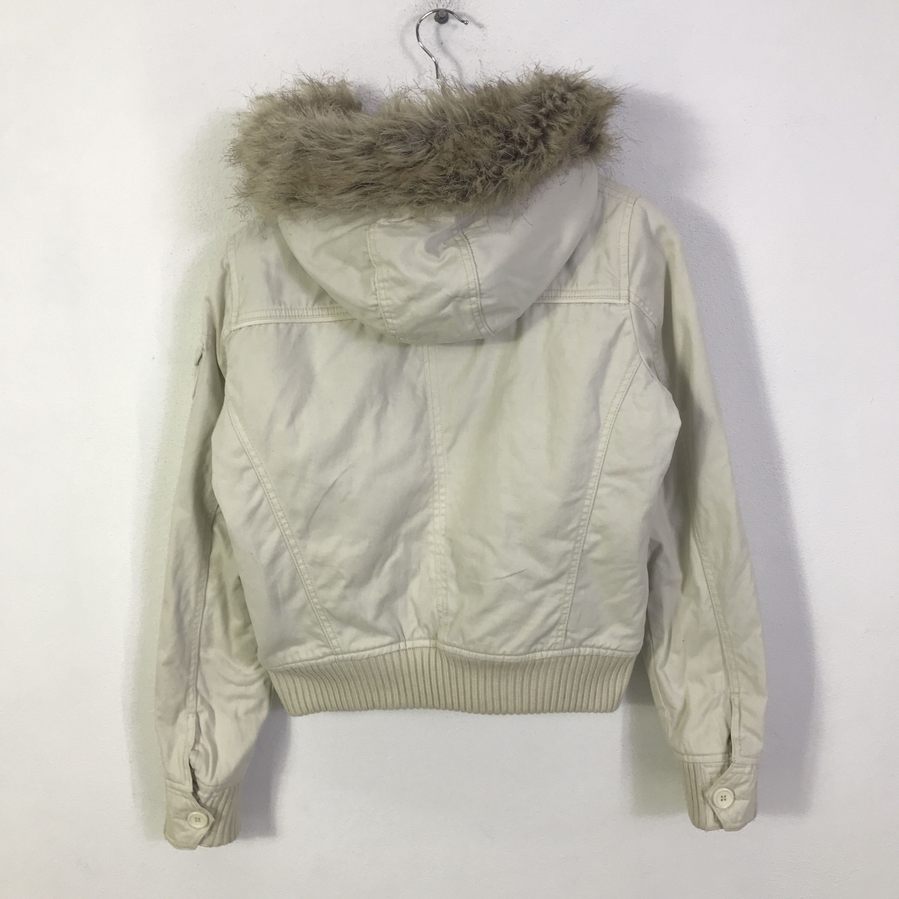 Abercrombie & Fitch abercrombie & fitch fur hoodie jacket K122B2 Size US S / EU 44-46 / 1 - 3 Thumbnail