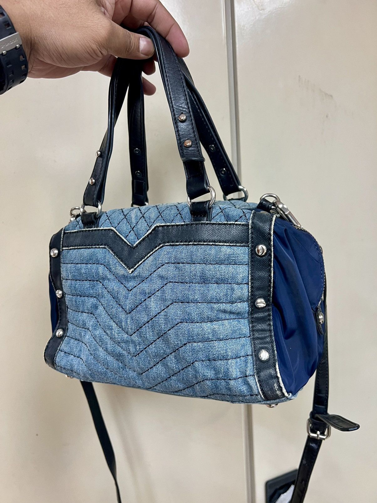 Diesel × Diesel Black Gold × Vintage Vintage Y2K Diesel Two Way Sling Crossbody Bag Size ONE SIZE - 9 Thumbnail