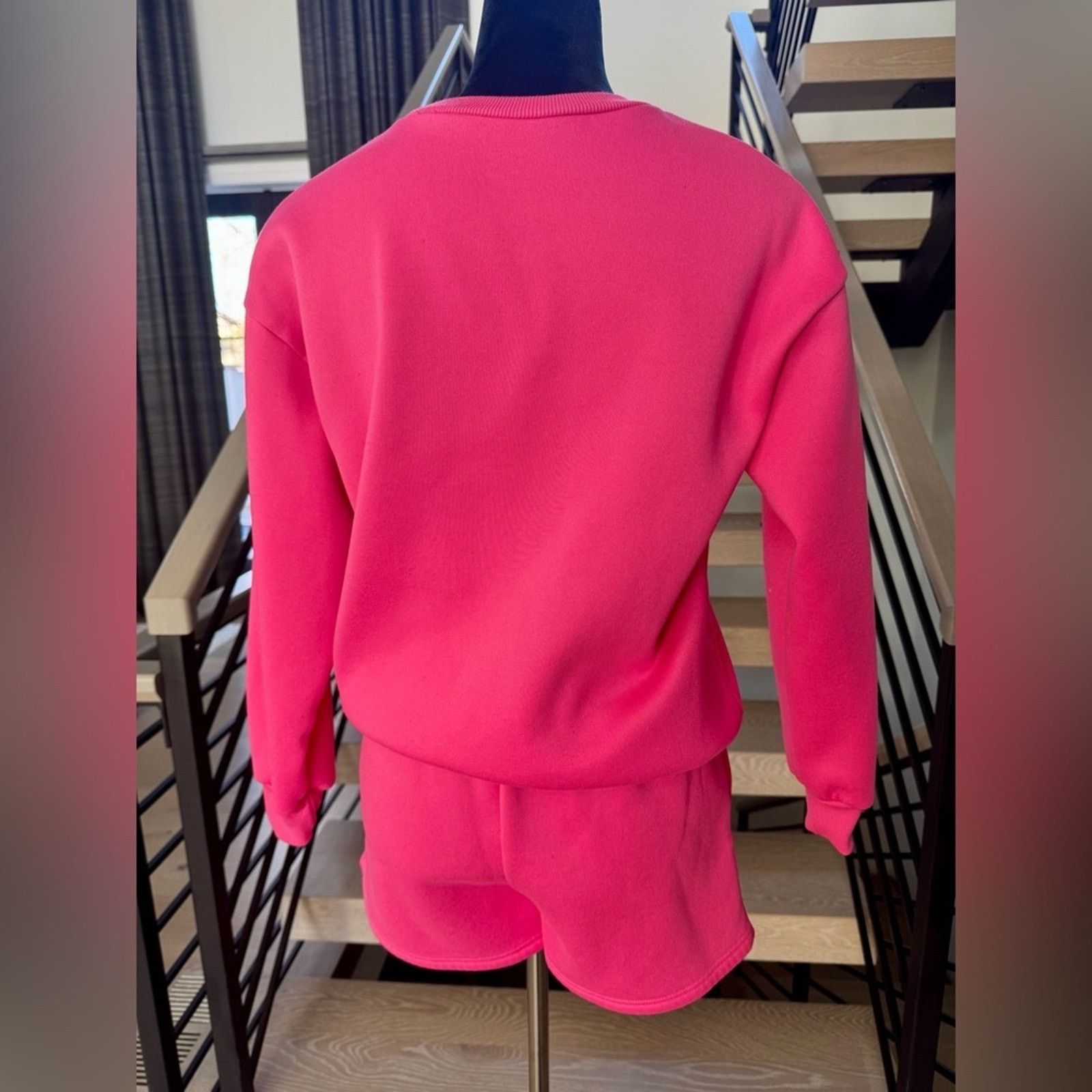 Other New Hot pink matching set with sweatshirt and shorts size S Size S / US 4 / IT 40 - 4 Thumbnail
