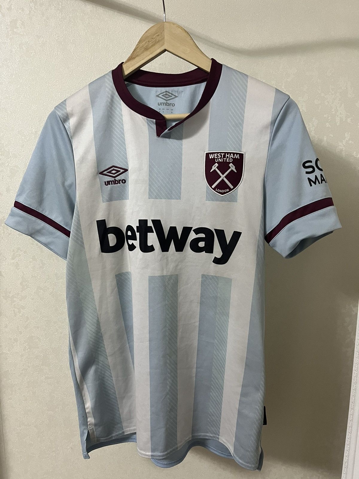 Vintage Umbro West Ham United 2021/22 Away Jersey Size US M / EU 48-50 / 2 - 1 Thumbnail