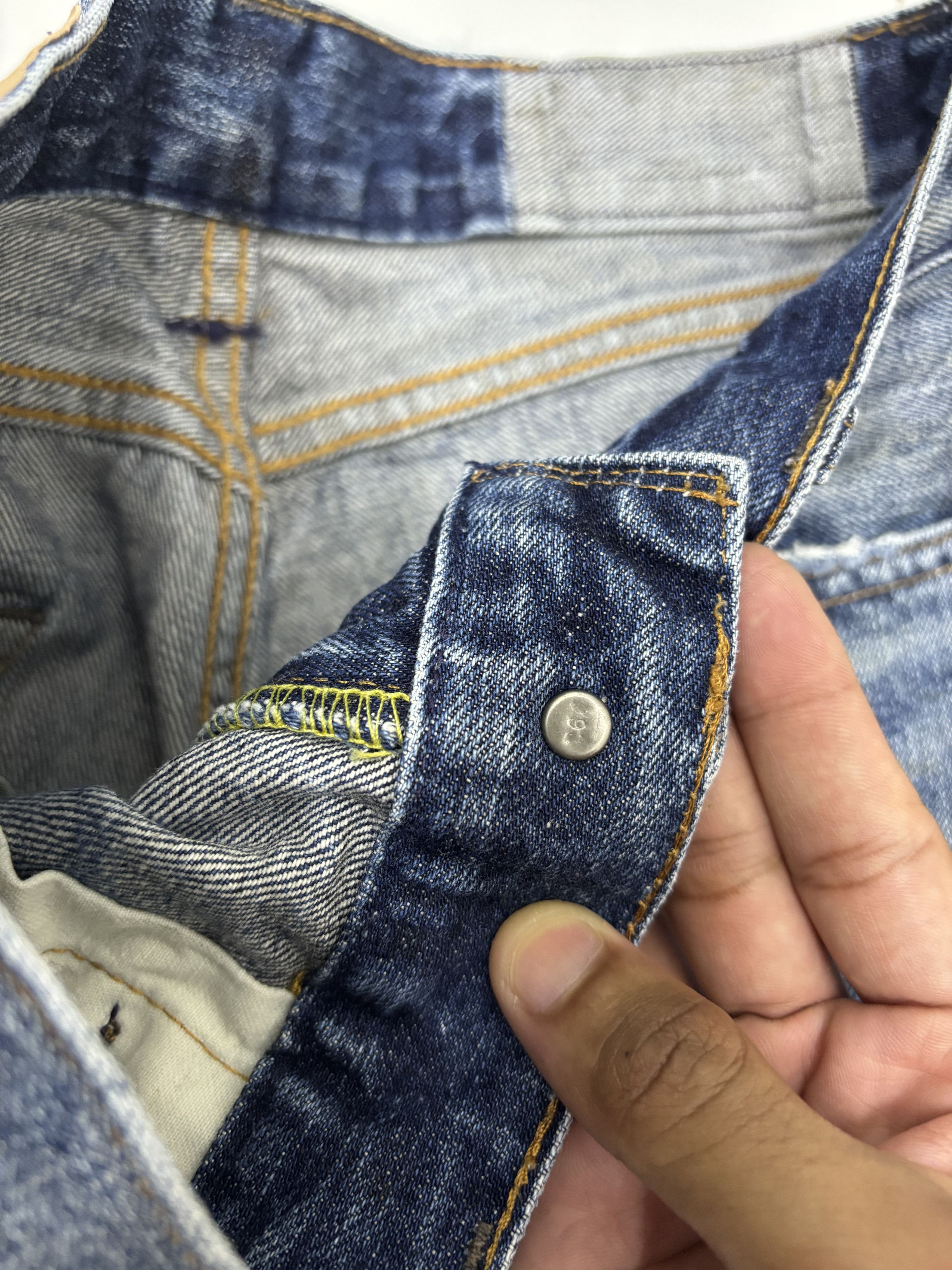 Levi's VINTAGE LEVIS 505 BIG E SELVEDGE DISTRESSED DENIM JEAN Size 27" / US 4 / IT 40 - 15 Thumbnail