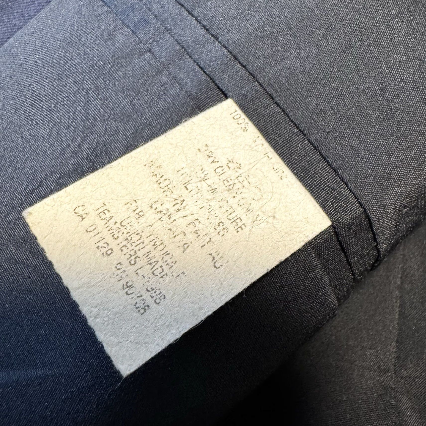 Ralph Lauren Lauren Ralph Lauren Blazer Sport Coat Jacket Two-Button Navy 100% Wool Men 46L Classic Notch Lapel Gold Button Suit Coat Size 46R - 6 Thumbnail