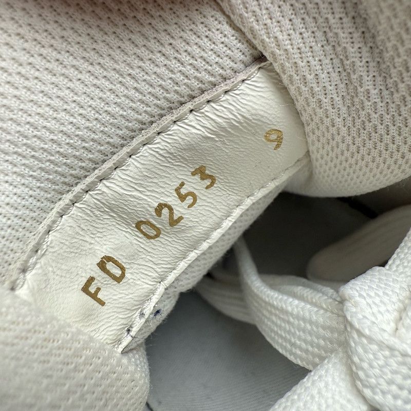 Louis Vuitton Louis Vuitton Trendy Low-Top Sneakers in White and Blue -25 Size US 9.5 / EU 42-43 - 8 Thumbnail