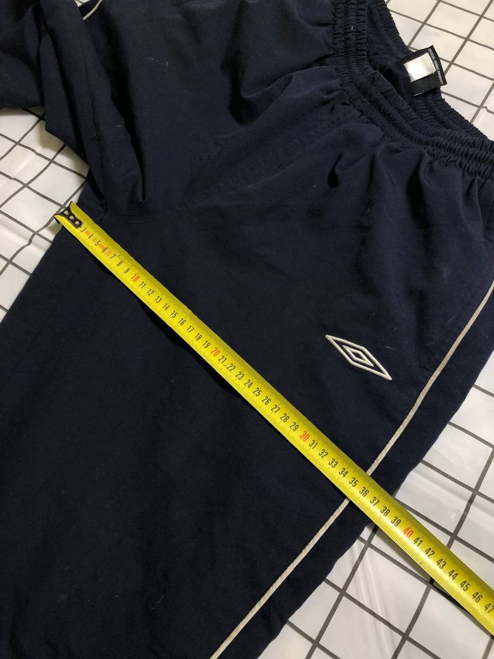 Umbro Umbro Vintage Mens Nylon Baggy Pants Drill Style Size US 34 / EU 50 - 4 Thumbnail