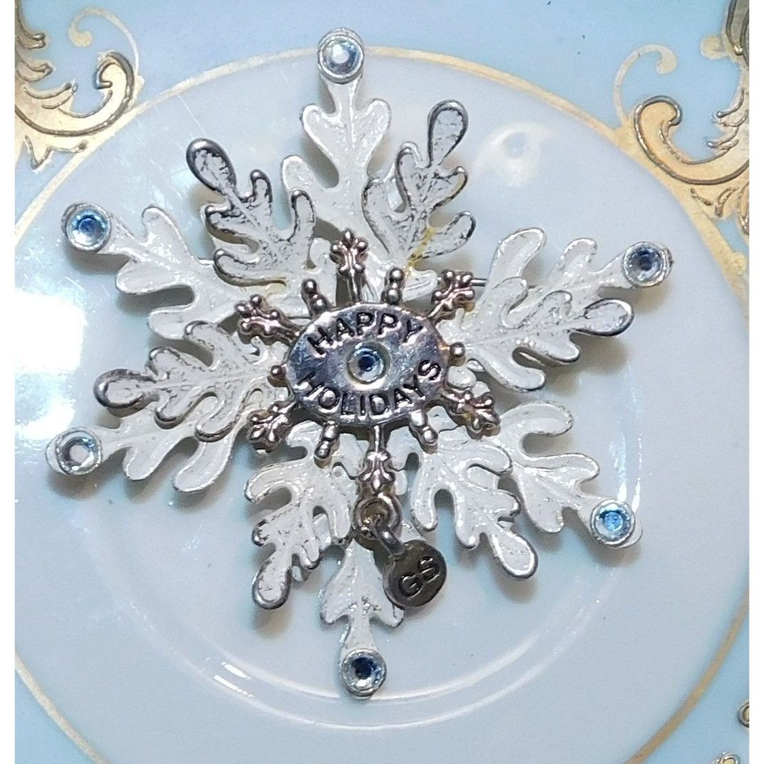 Other Vintage White Snowflake Brooch With Silver Tone And Blue Acc Size ONE SIZE - 2 Thumbnail