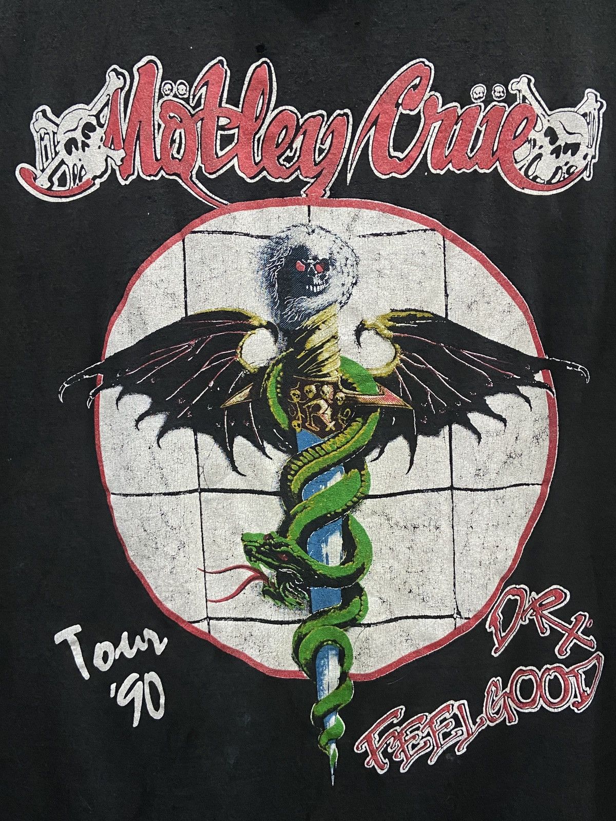 Band Tees × Vintage Vintage 1990s Motley Crue Dr. Feelgood Tour Band TShirt Size US L / EU 52-54 / 3 - 4 Thumbnail