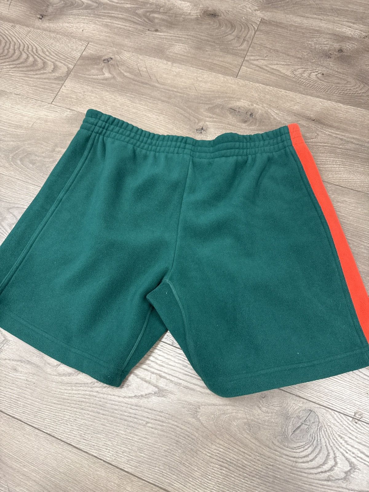 HIDDEN Hidden polar shorts green orange Size US 36 / EU 52 - 2 Thumbnail