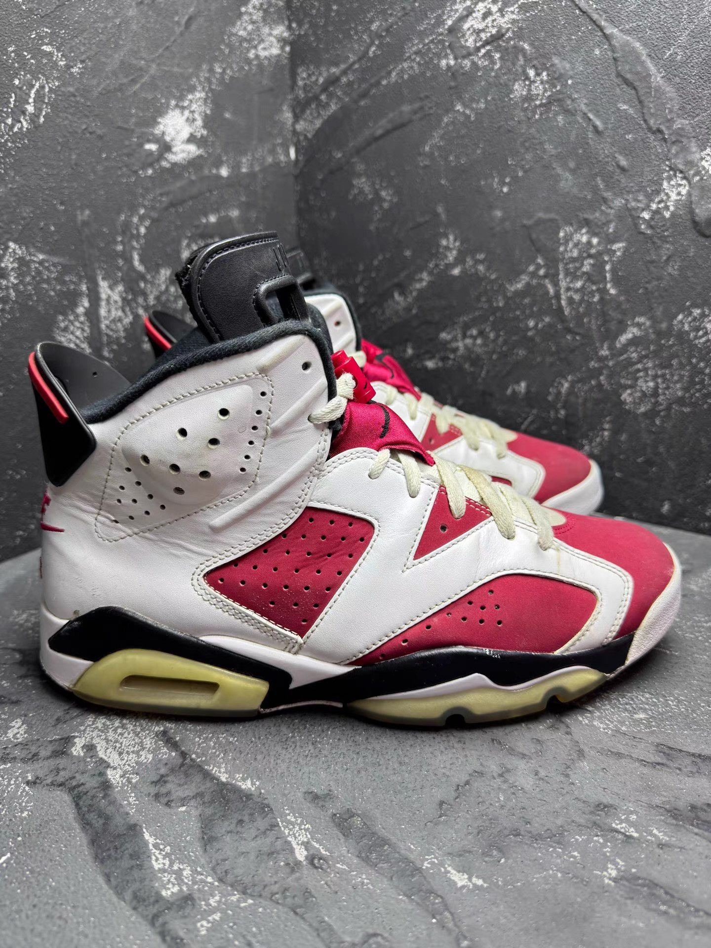 Nike Nike Air Jordan 6 White & Red Carmine 2021 Q10 Size US 9 / EU 42 - 4 Thumbnail
