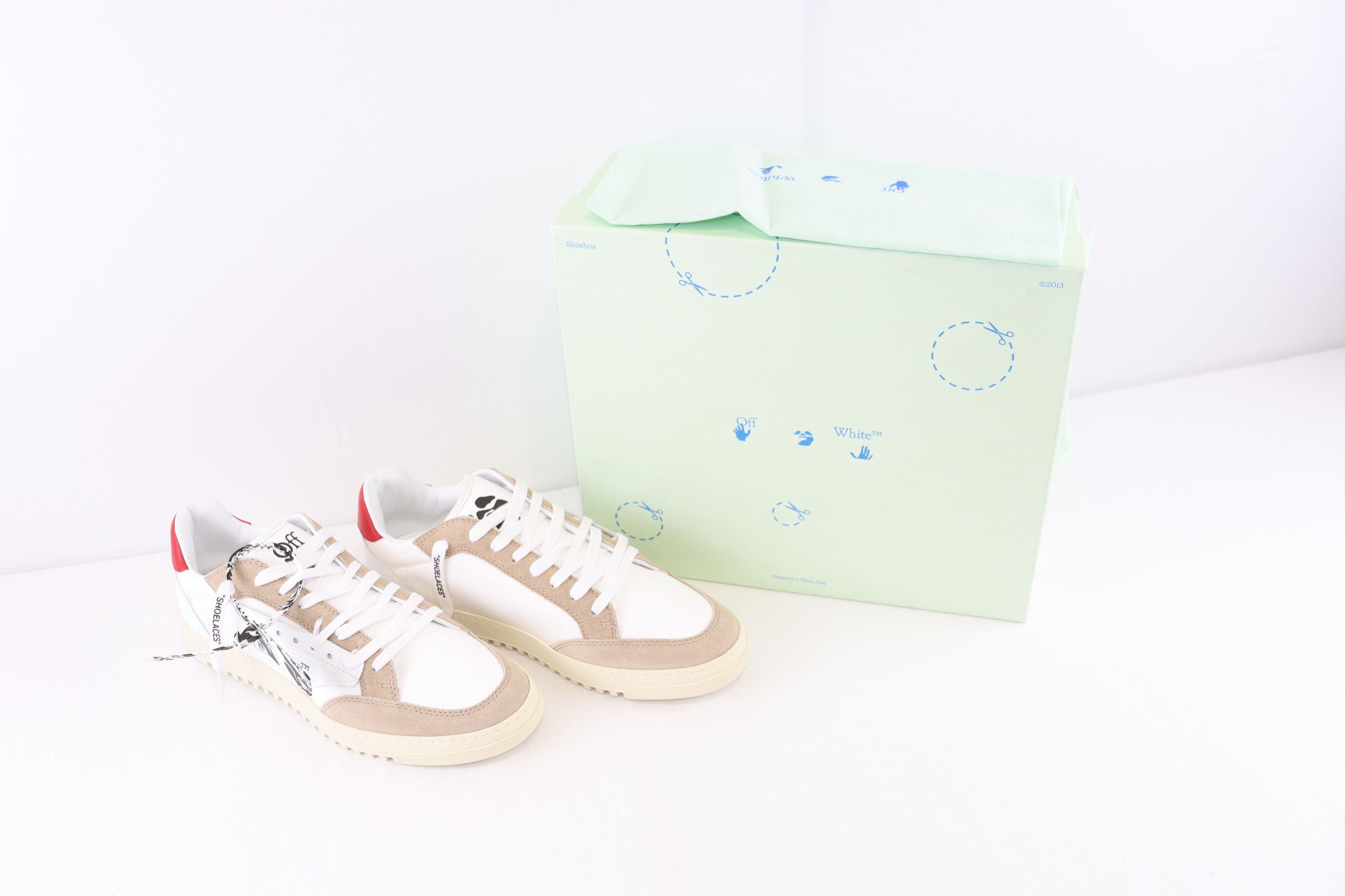 image of Off White O1Rshd1 5.0 Sneakers In White Red, Men's (Size 9)