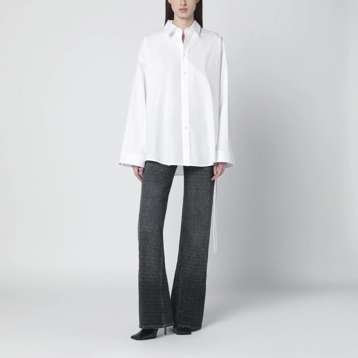 Balenciaga o1d2blof0426 Cotton Button Shirt in White Size XS / US 0-2 / IT 36-38 - 1 Thumbnail