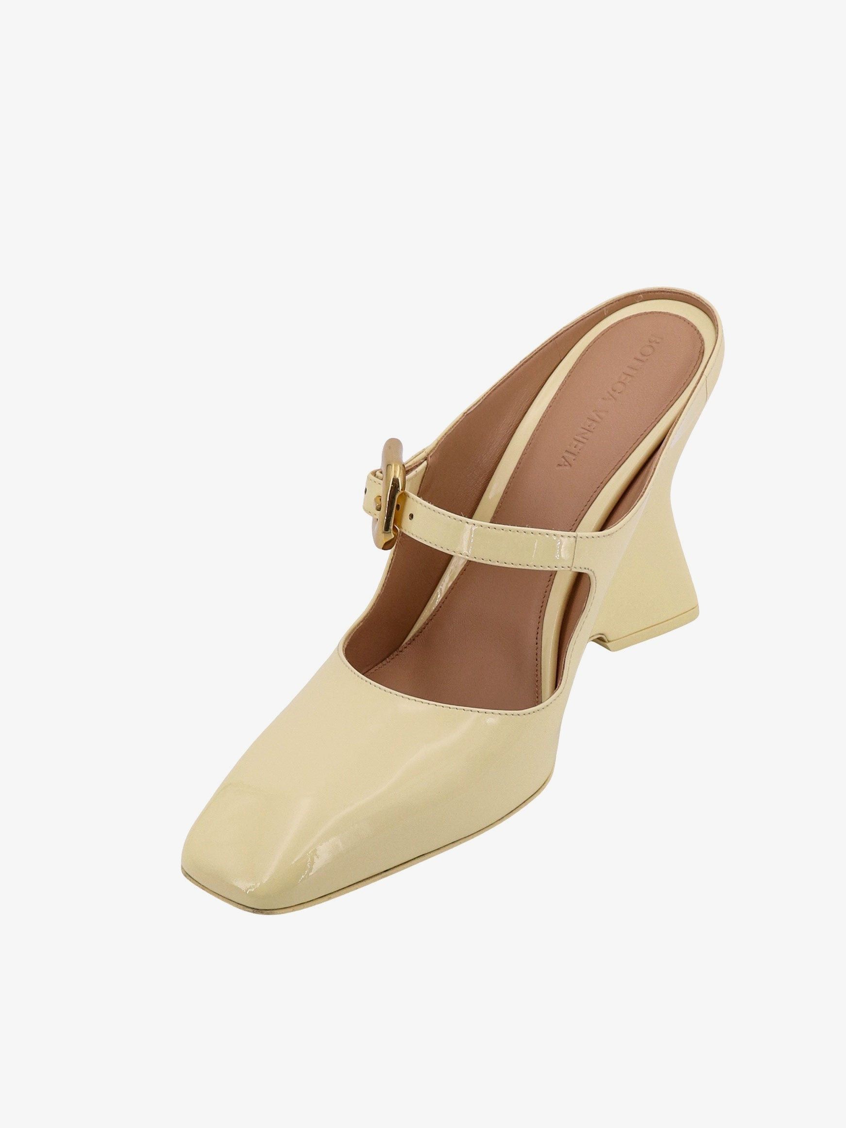 Bottega Veneta o1y0725 Mules in Pastel Yellow Size US 8 / IT 38 - 4 Thumbnail