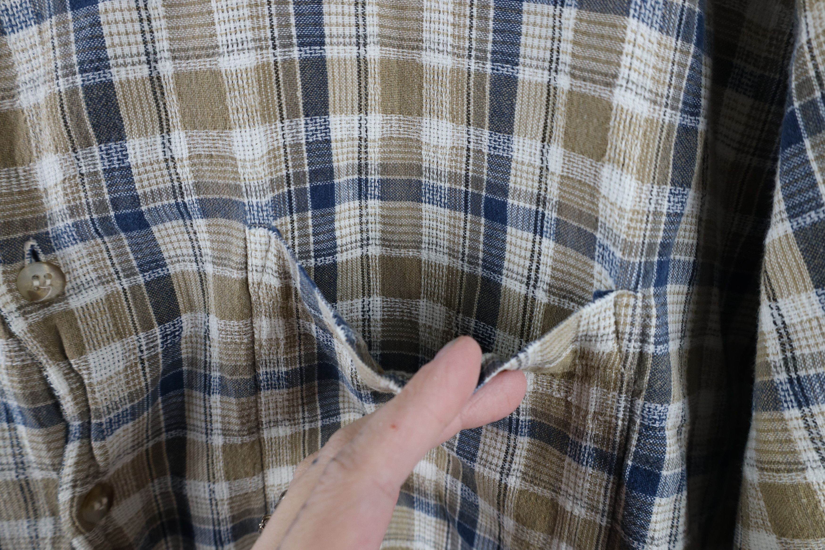 Vintage Vintage 90s Streetwear Weave Short Sleeve Button Down Shirt Size US XL / EU 56 / 4 - 4 Thumbnail