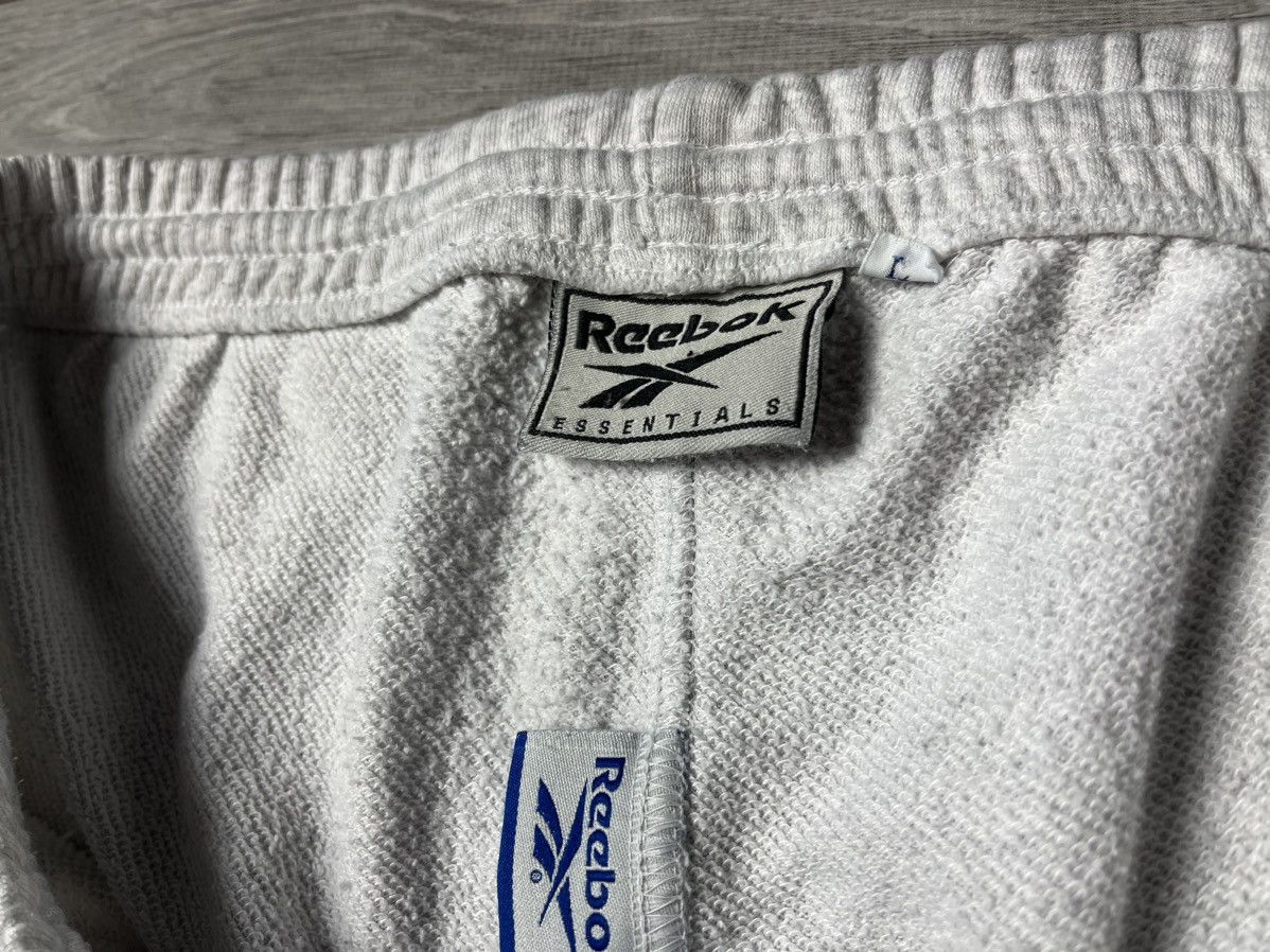 Reebok Reebok sweat shorts logo size Large Size US 34 / EU 50 - 3 Thumbnail