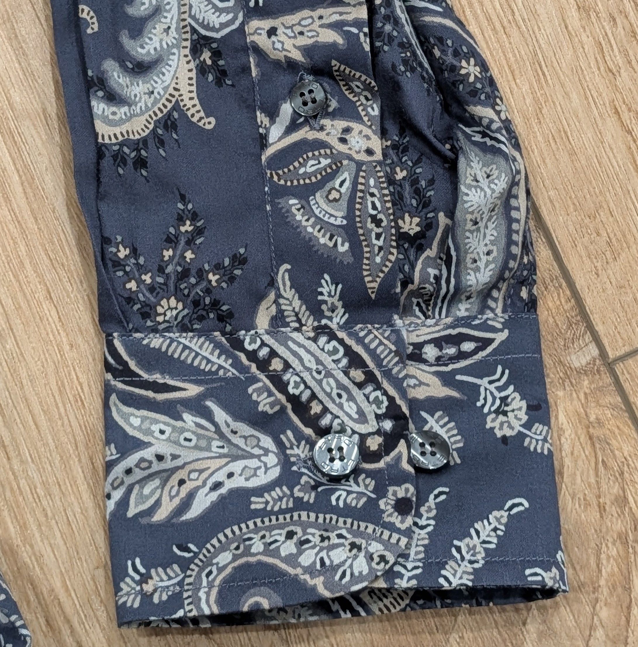 Etro ETRO Paisley Print LS Button Up Sport Shirt Navy 40 US 15.75 Size US M / EU 48-50 / 2 - 4 Thumbnail