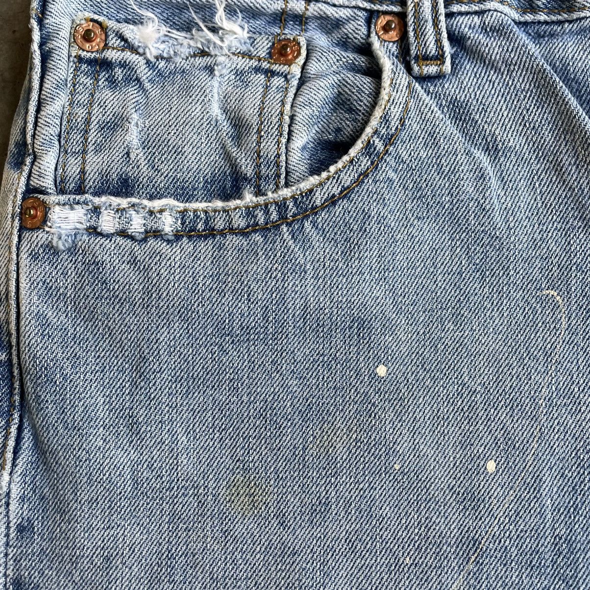Levi's Vintage Clothing 🔥Vintage 1998 Levis 513 Splatter Paint Ripped Distress Jeans Size US 31 - 9 Thumbnail