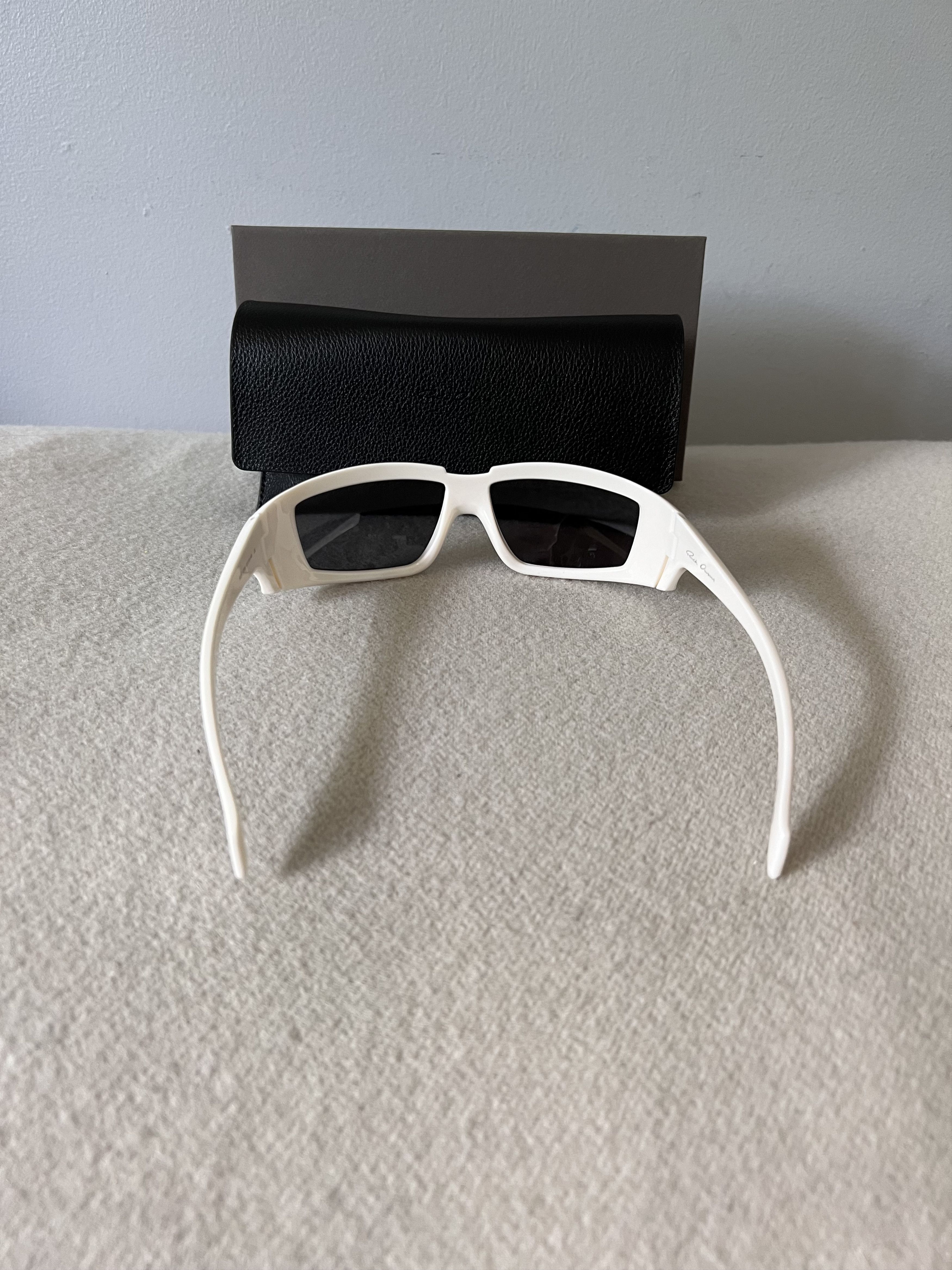 Rick Owens Rick Sunglasses in Cream Temple