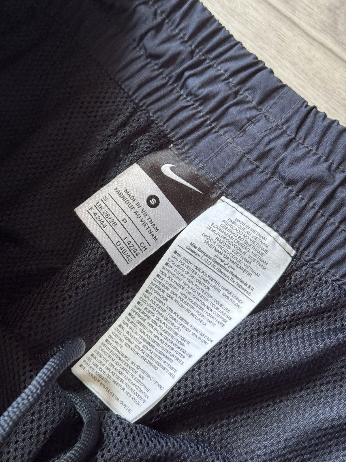 Nike Vintage Nike Track Pants Swoosh Nylon Y2K Drill Size US 31 - 5 Thumbnail