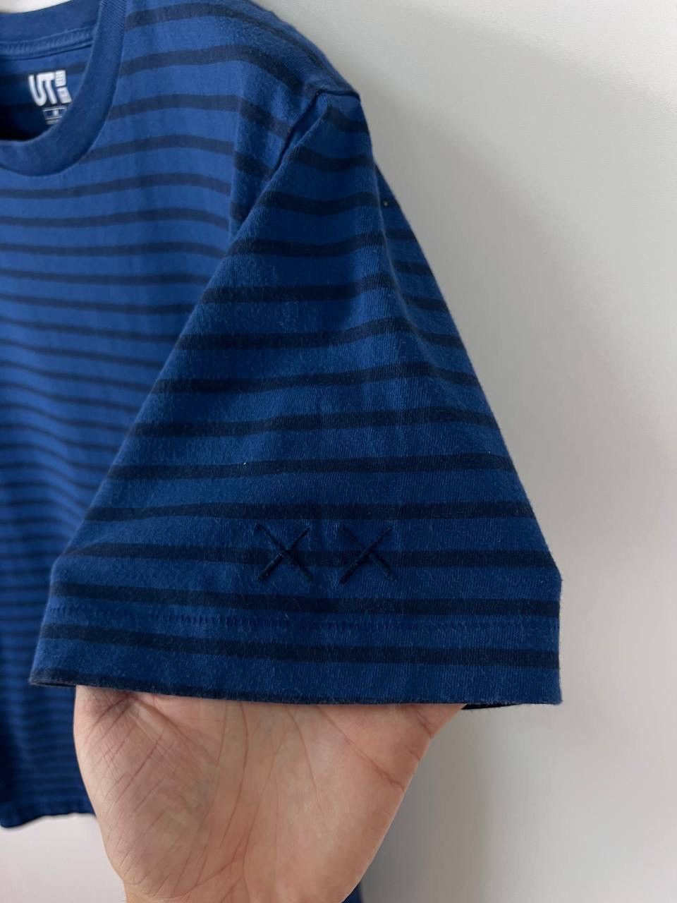 Uniqlo Uniqlo Kaws streetwear t-shirts size M Size US M / EU 48-50 / 2 - 4 Thumbnail