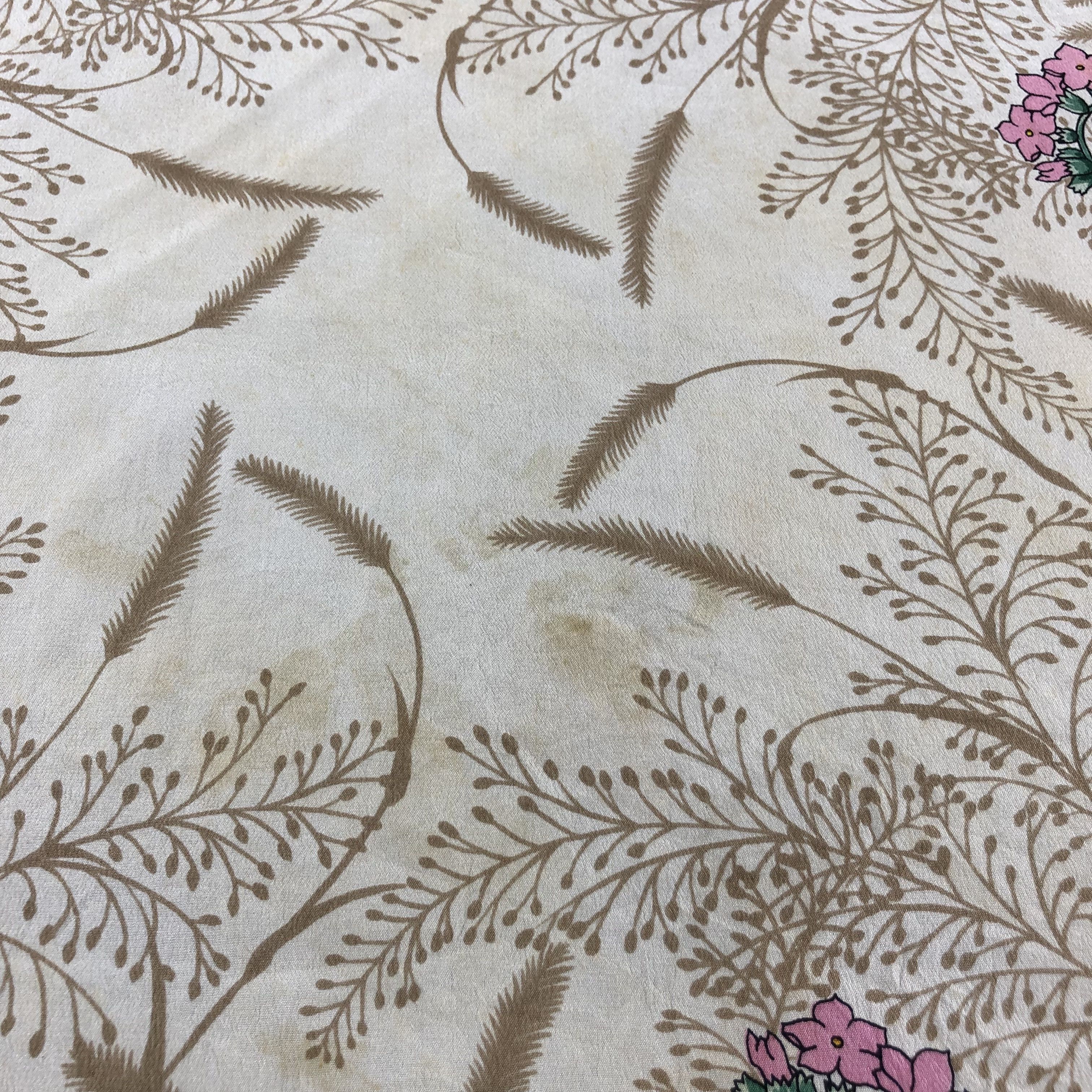 Japanese Brand Vintage Hand Rolled Floral Silk Scarf M304 Size ONE SIZE - 4 Thumbnail