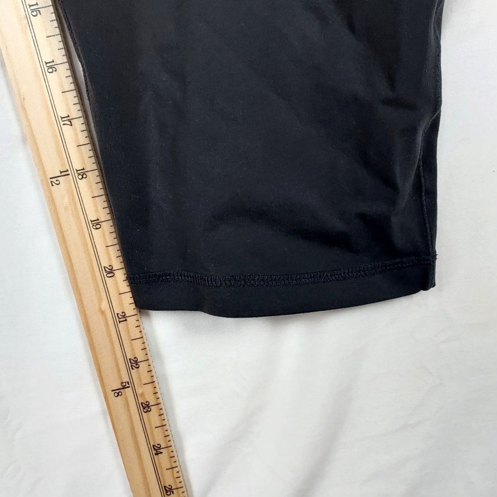 Prana prAna Cropped Leggings Womens 3X Black Yoga Capri Workout Pants Size 40" / US 18 - 7 Thumbnail