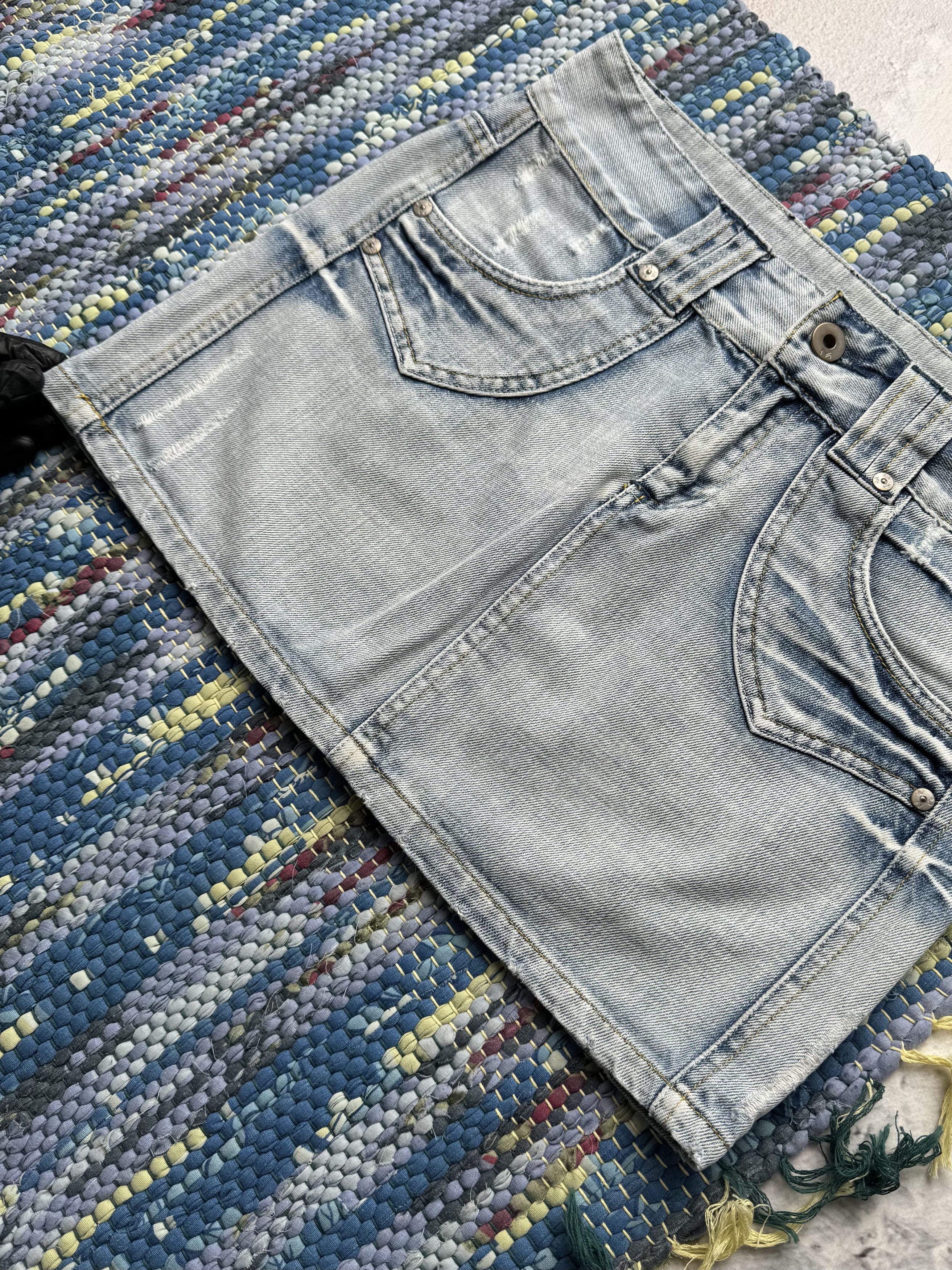 Vintage Vintage Mini Skirt Blue Low Rise Jean Skirt Y2K Faded Wash Size 30" / US 8 / IT 44 - 3 Thumbnail