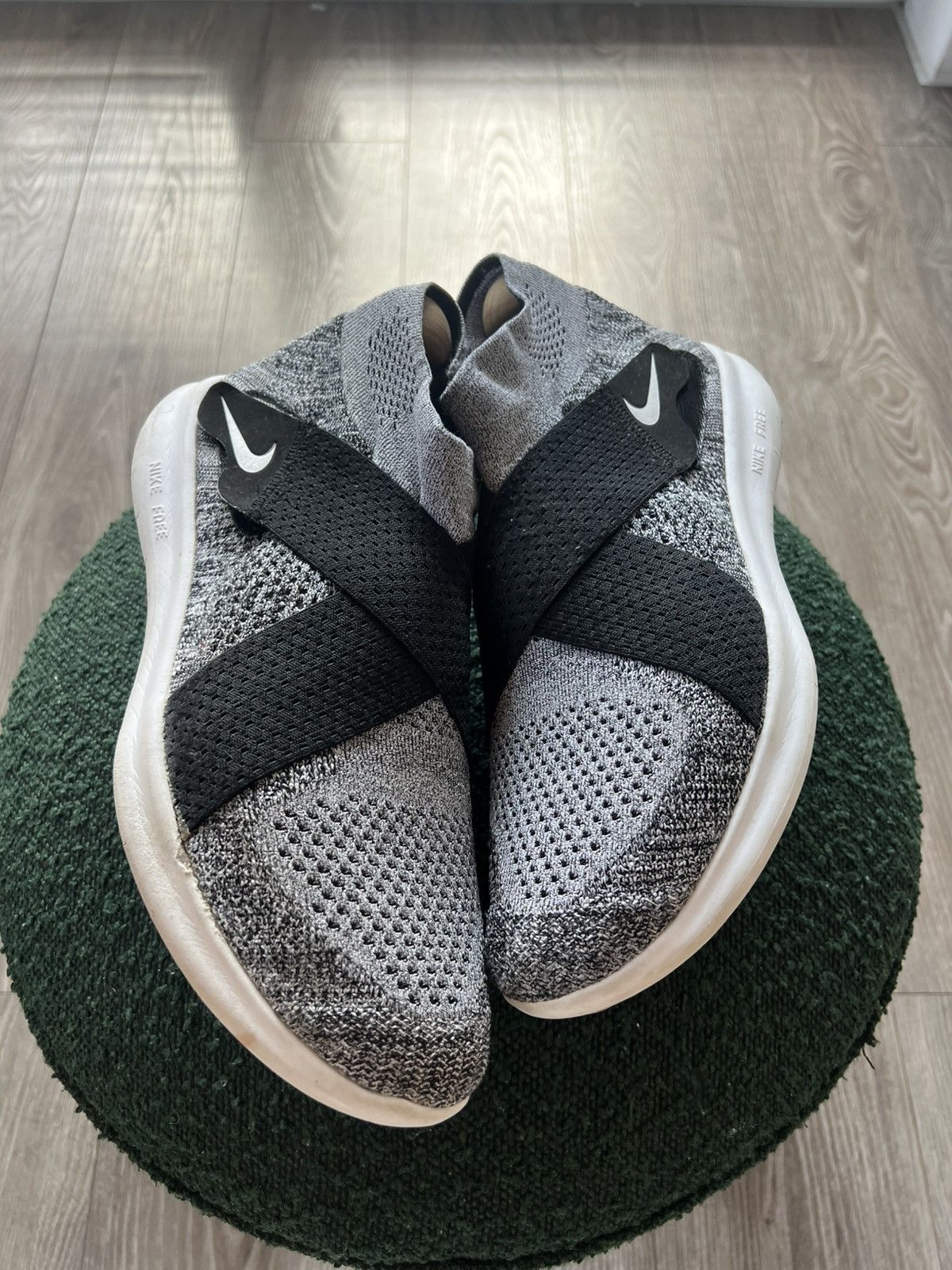 Nike Nike Free Run RN Motion 3.0 Flyknit 2 Fly Gray Sneakers Size US 11 / EU 44 - 6 Thumbnail