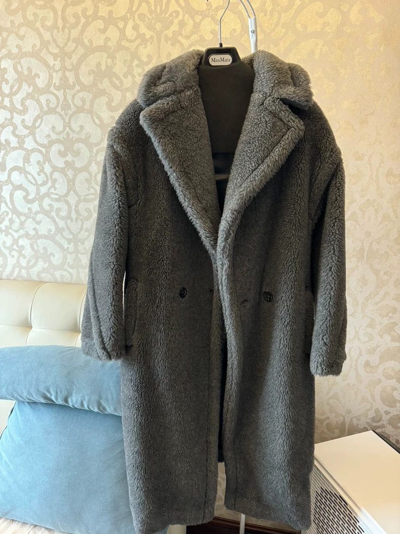 Max Mara Max Mara Classic Grey Teddy Size S / US 4 / IT 40 - 1 Thumbnail
