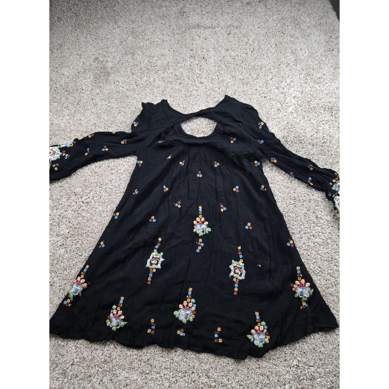 Free People VINTAGE Free People Oxford Shift Dress Small Black Embroidered Long Sleeve Floral Tunic Size S / US 4 / IT 40 - 6 Thumbnail