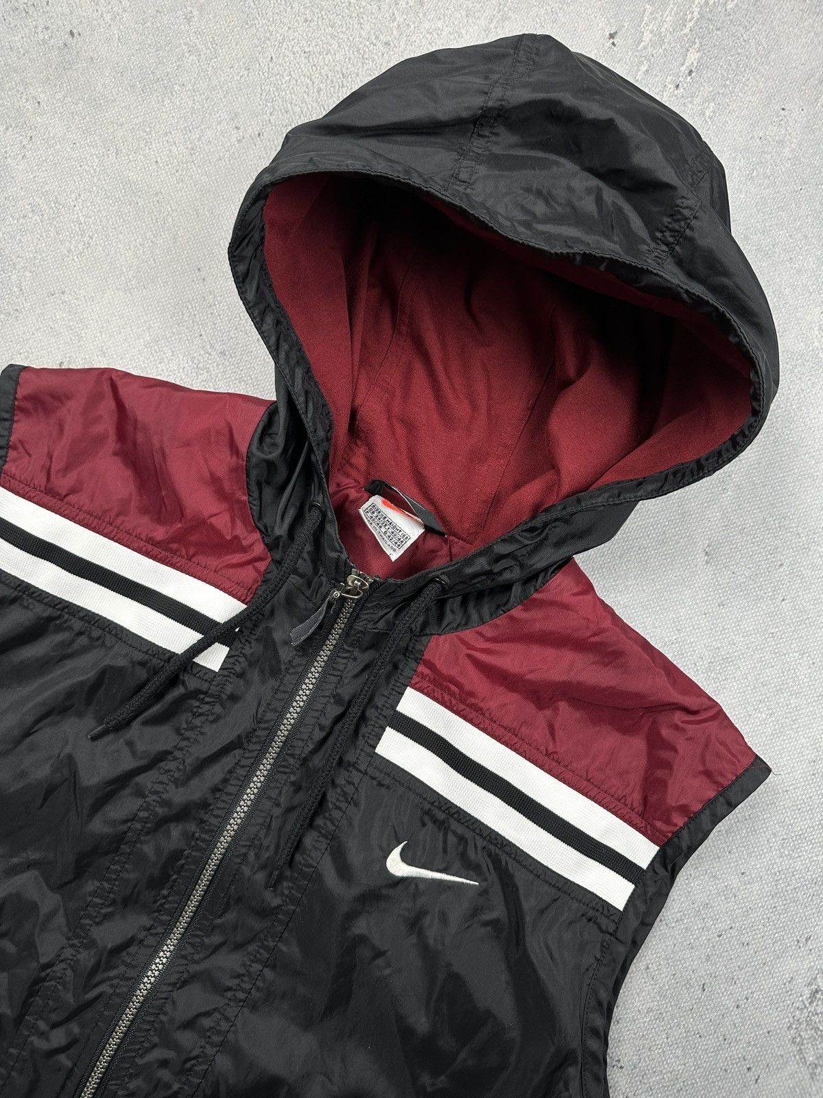 Nike Vintage Y2K Nike Swoosh Hooded Windbreaker Vest Black Red Size US XS / EU 42 / 0 - 9 Thumbnail
