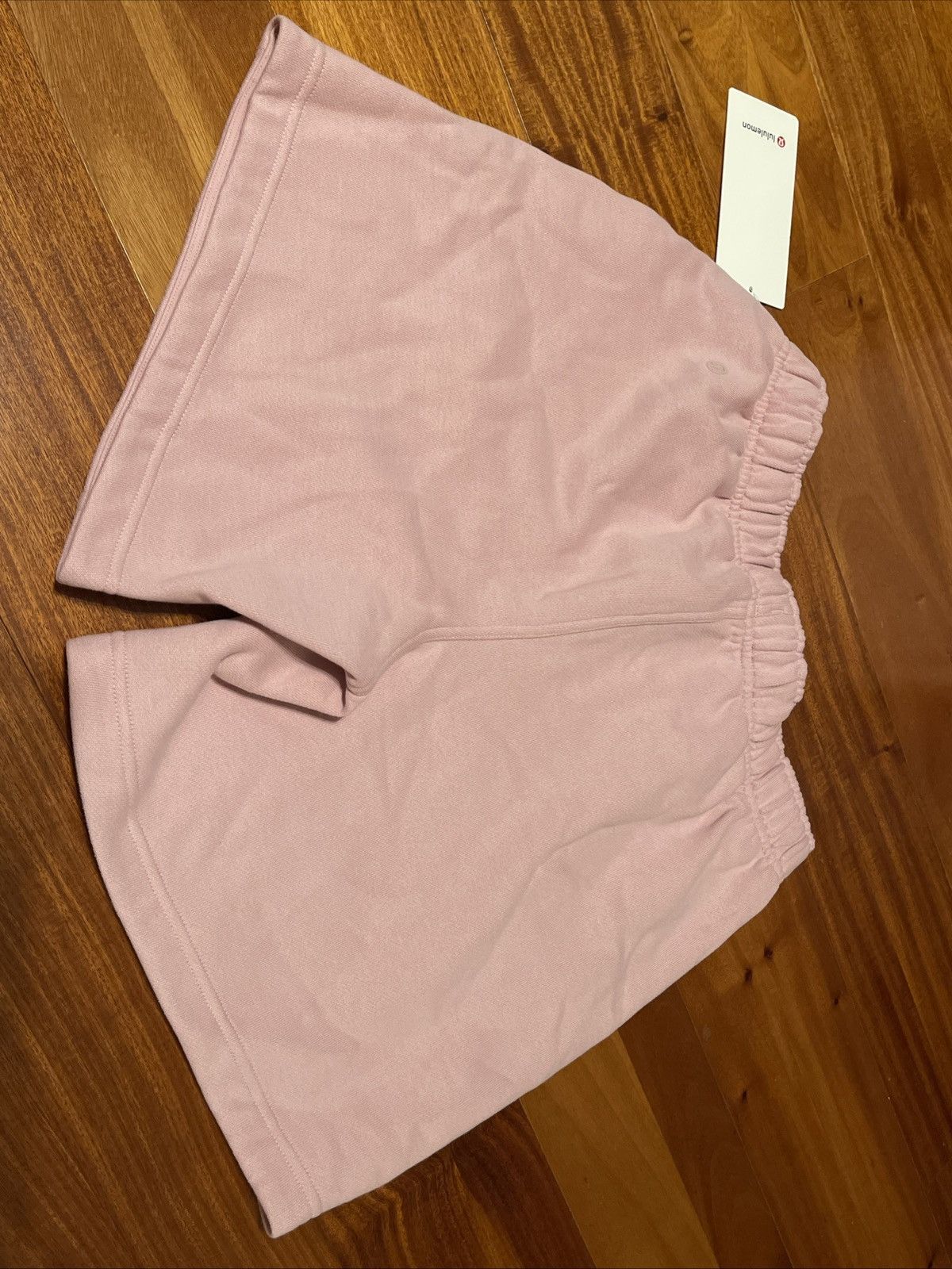 Lululemon NWT Lululemon Scuba Oversized MR Shorts 7” Graphic Size S Size 28" / US 6 / IT 42 - 4 Thumbnail
